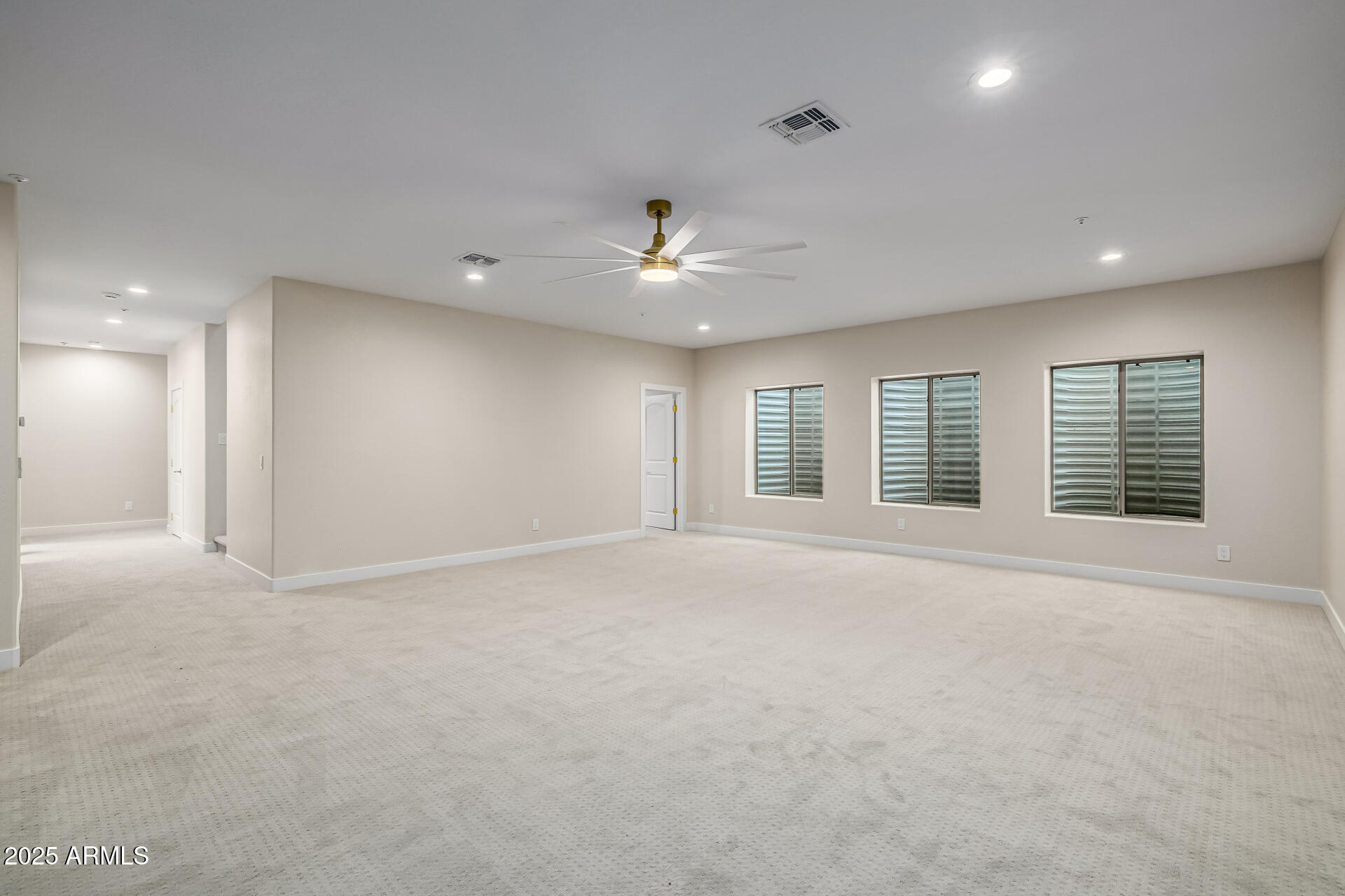 2743 E VIRGINIA Street