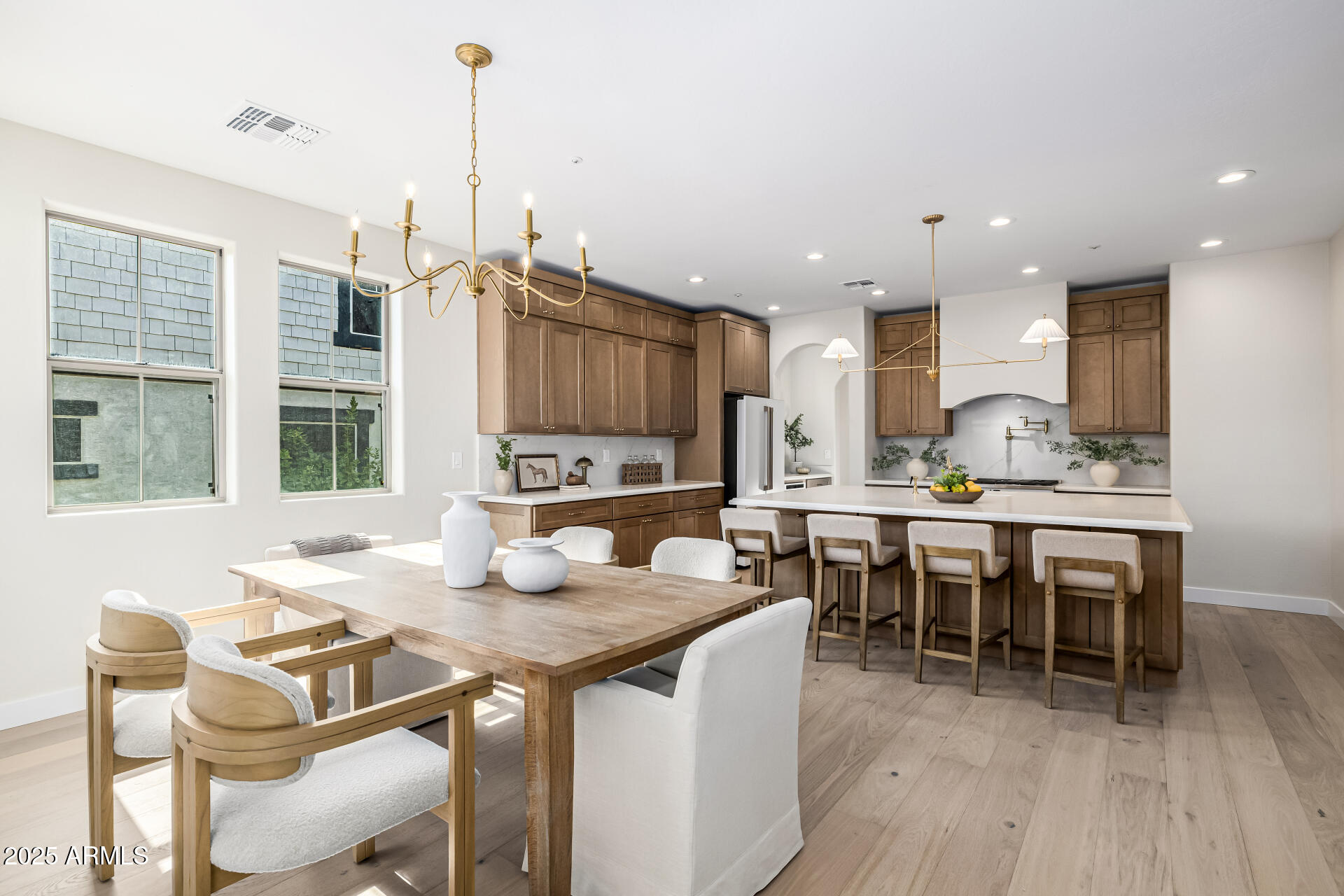 2743 E VIRGINIA Street