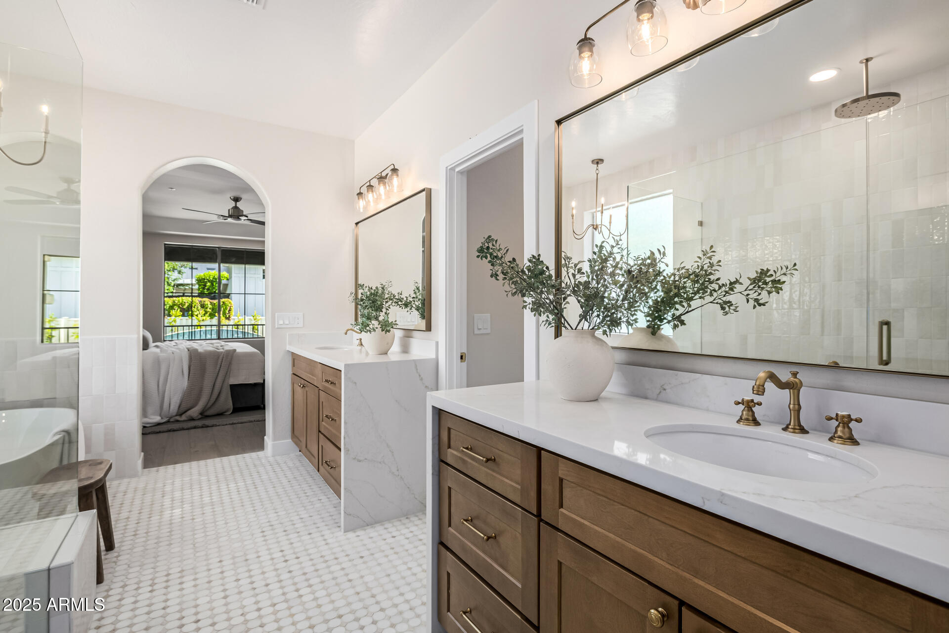 2743 E VIRGINIA Street