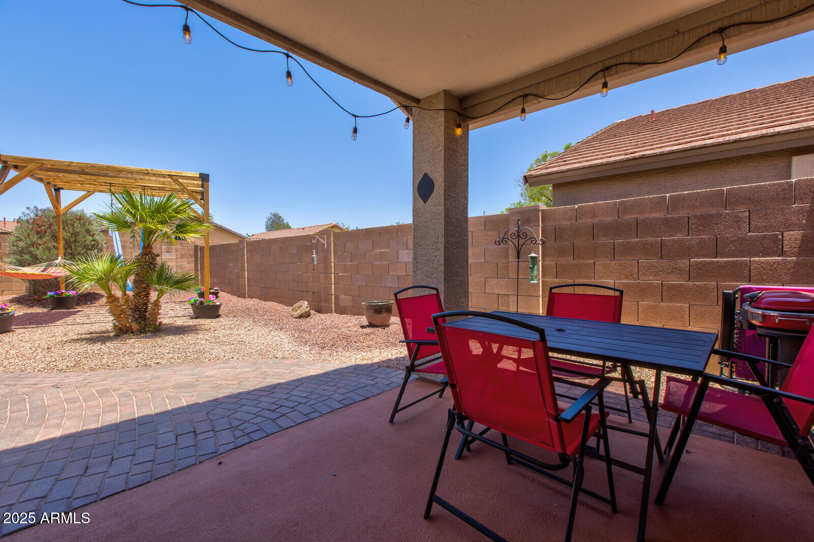 878 E Mountain View Road