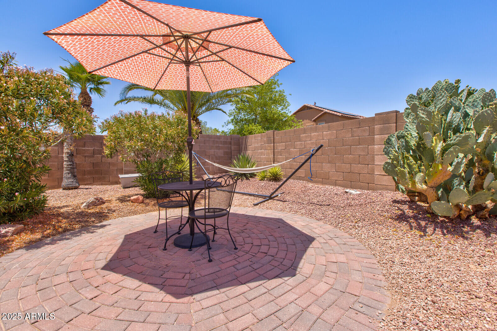 878 E Mountain View Road