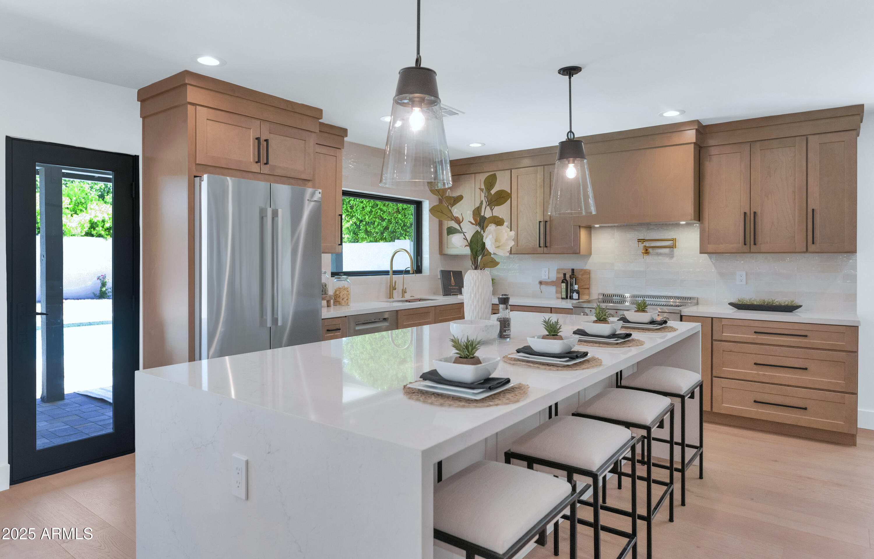 9450 N 83RD Place