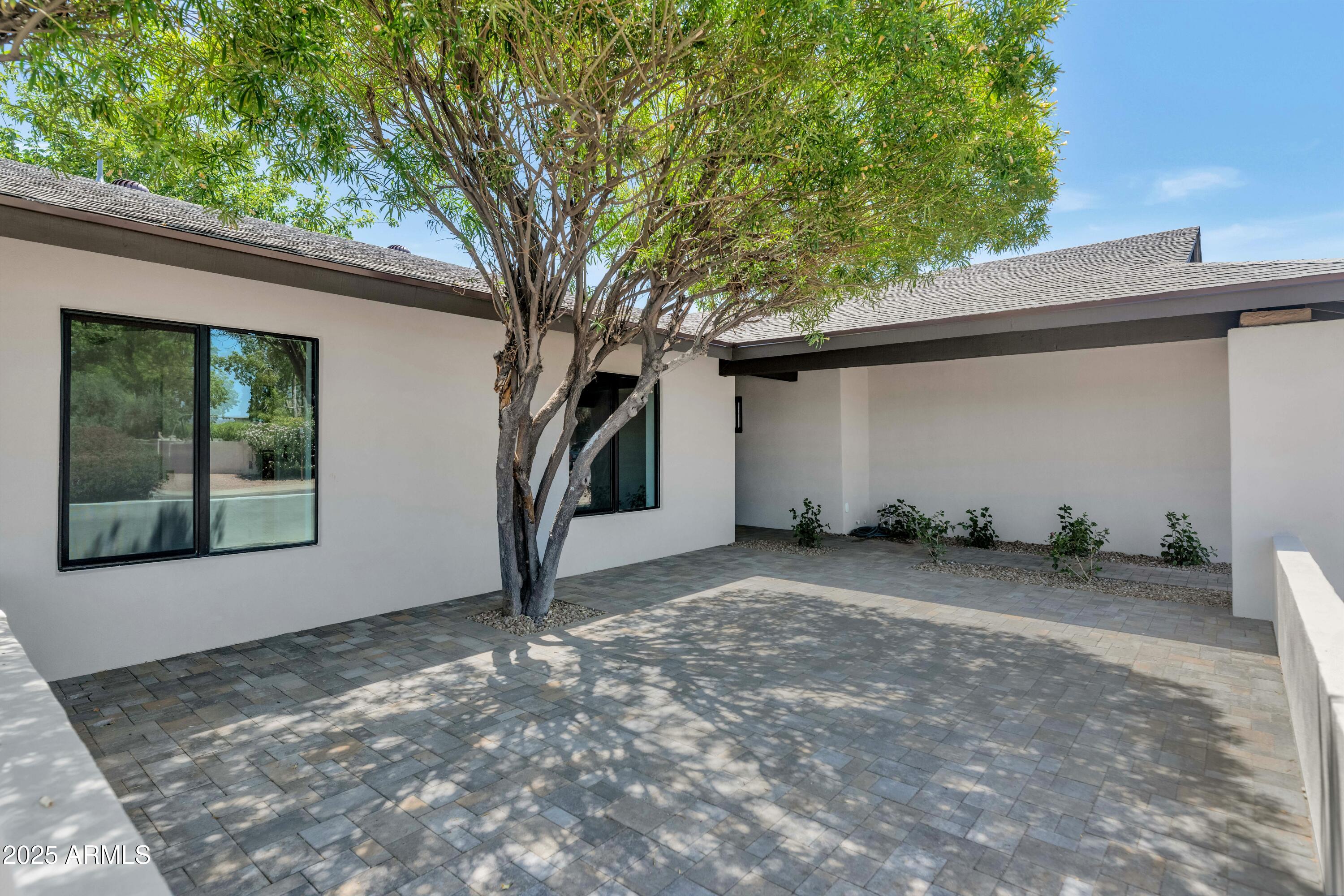 9450 N 83RD Place