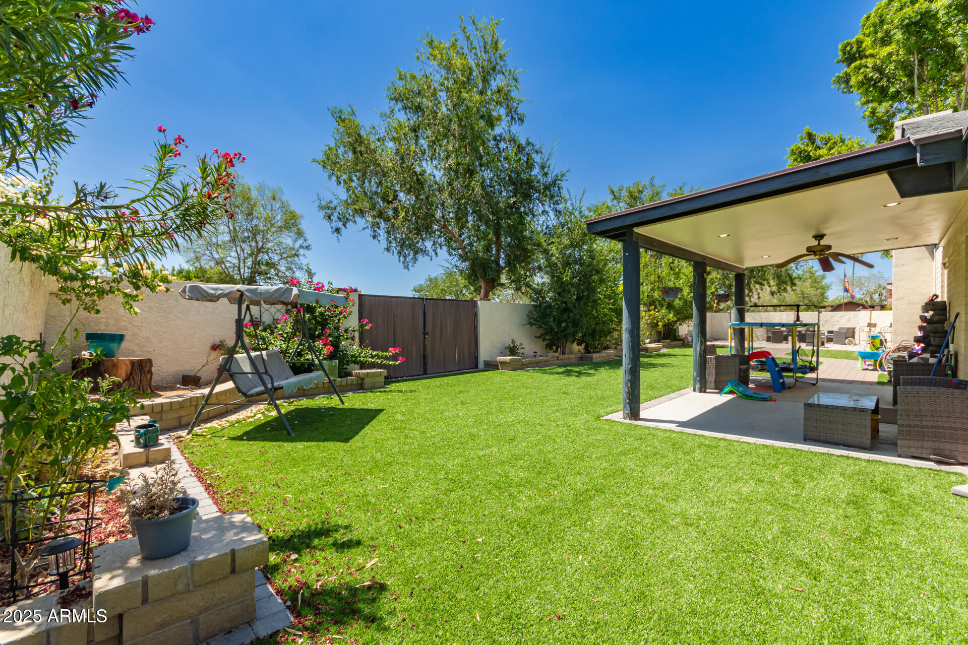 4627 W LAURIE Lane