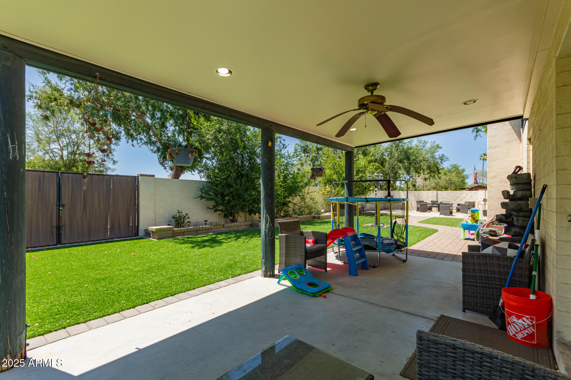 4627 W LAURIE Lane