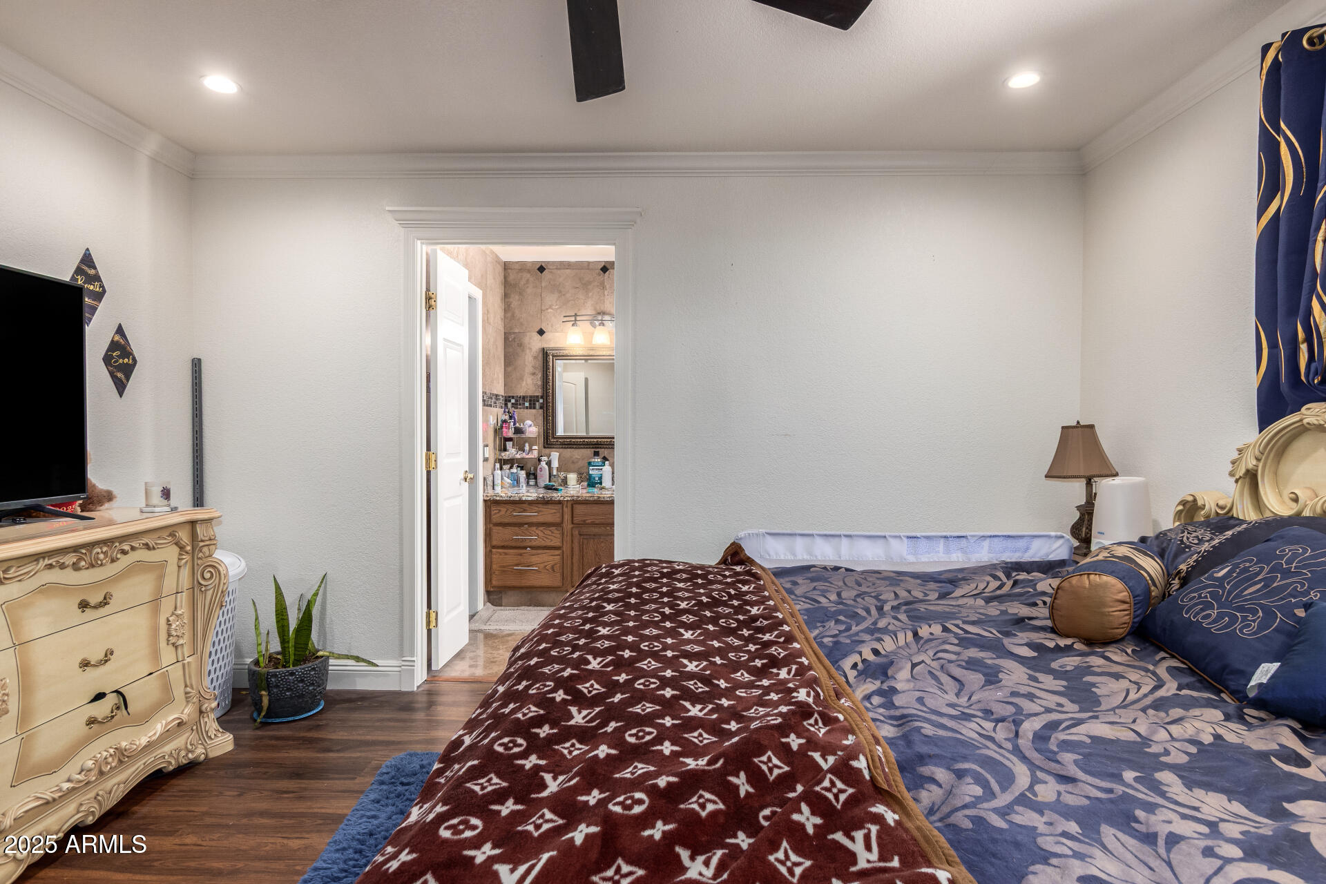 4627 W LAURIE Lane