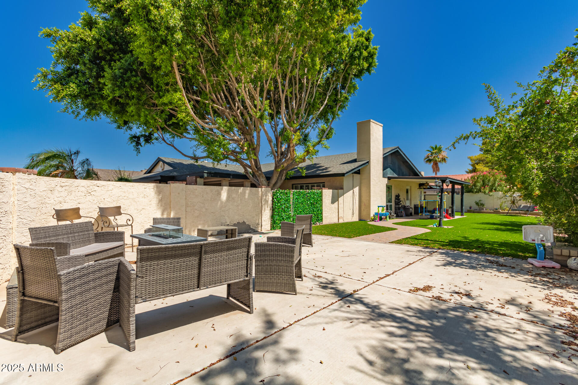 4627 W LAURIE Lane