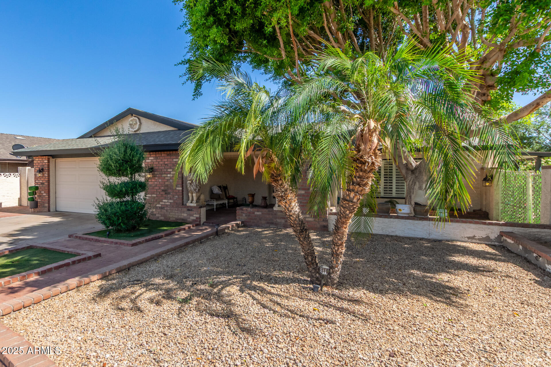 4627 W LAURIE Lane