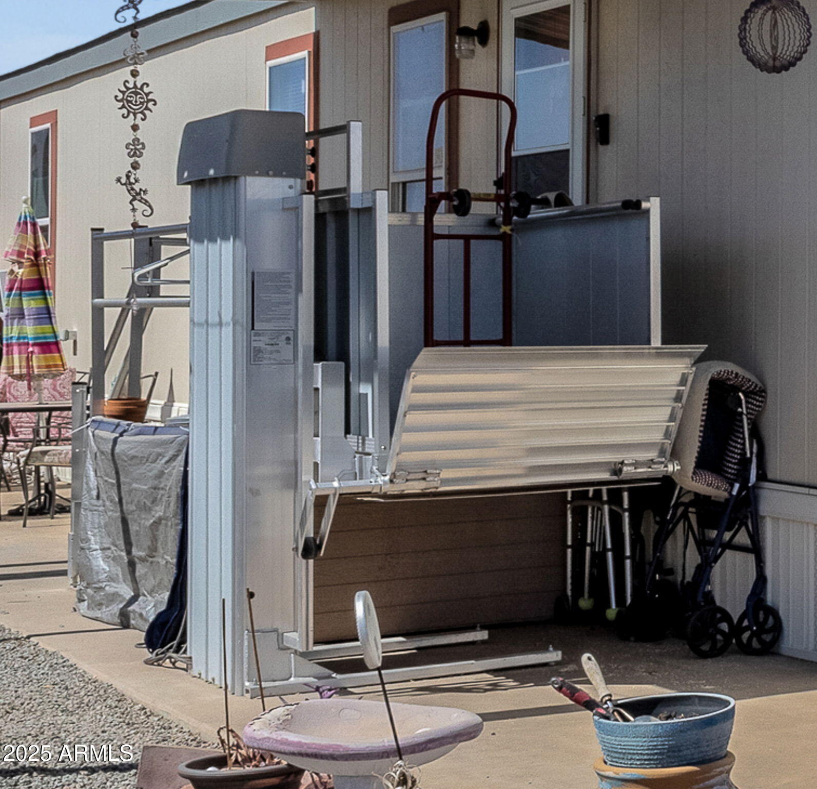 8421 E MAIN Street, 116