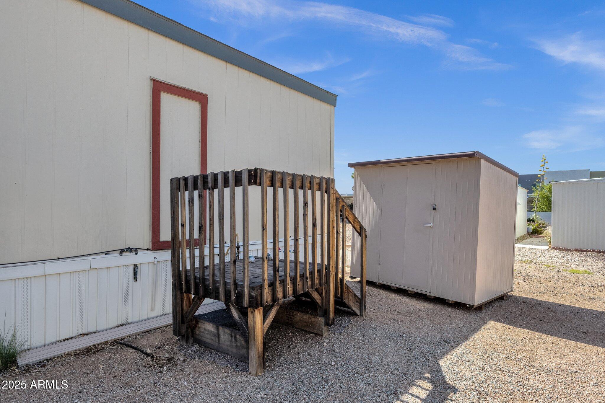 8421 E MAIN Street, 116