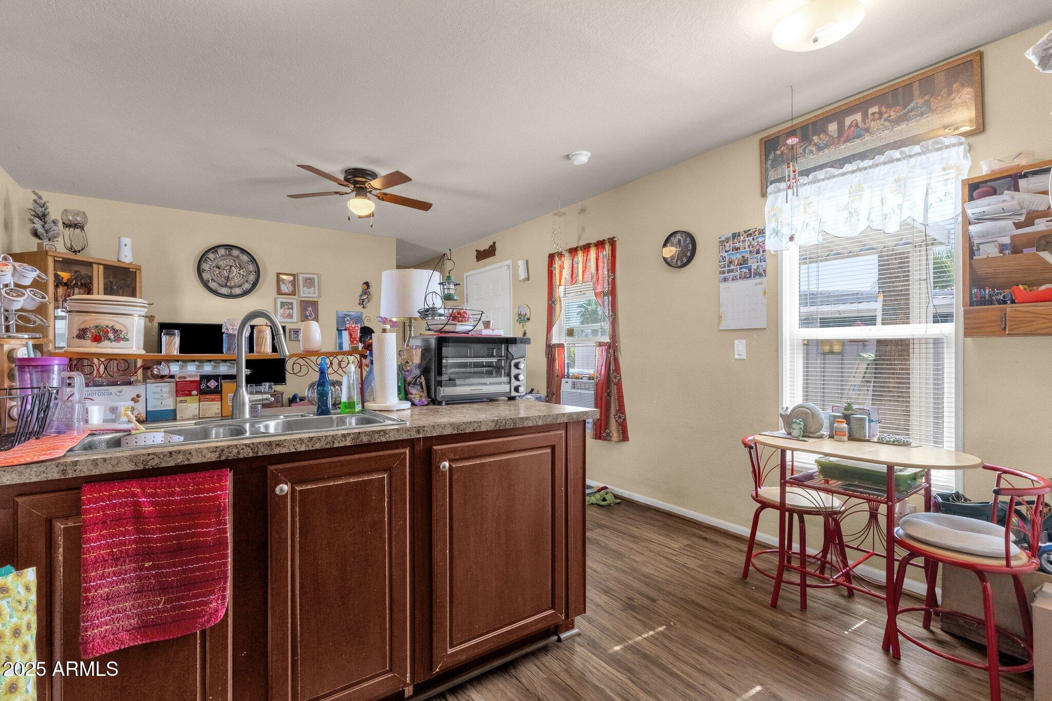 8421 E MAIN Street, 116