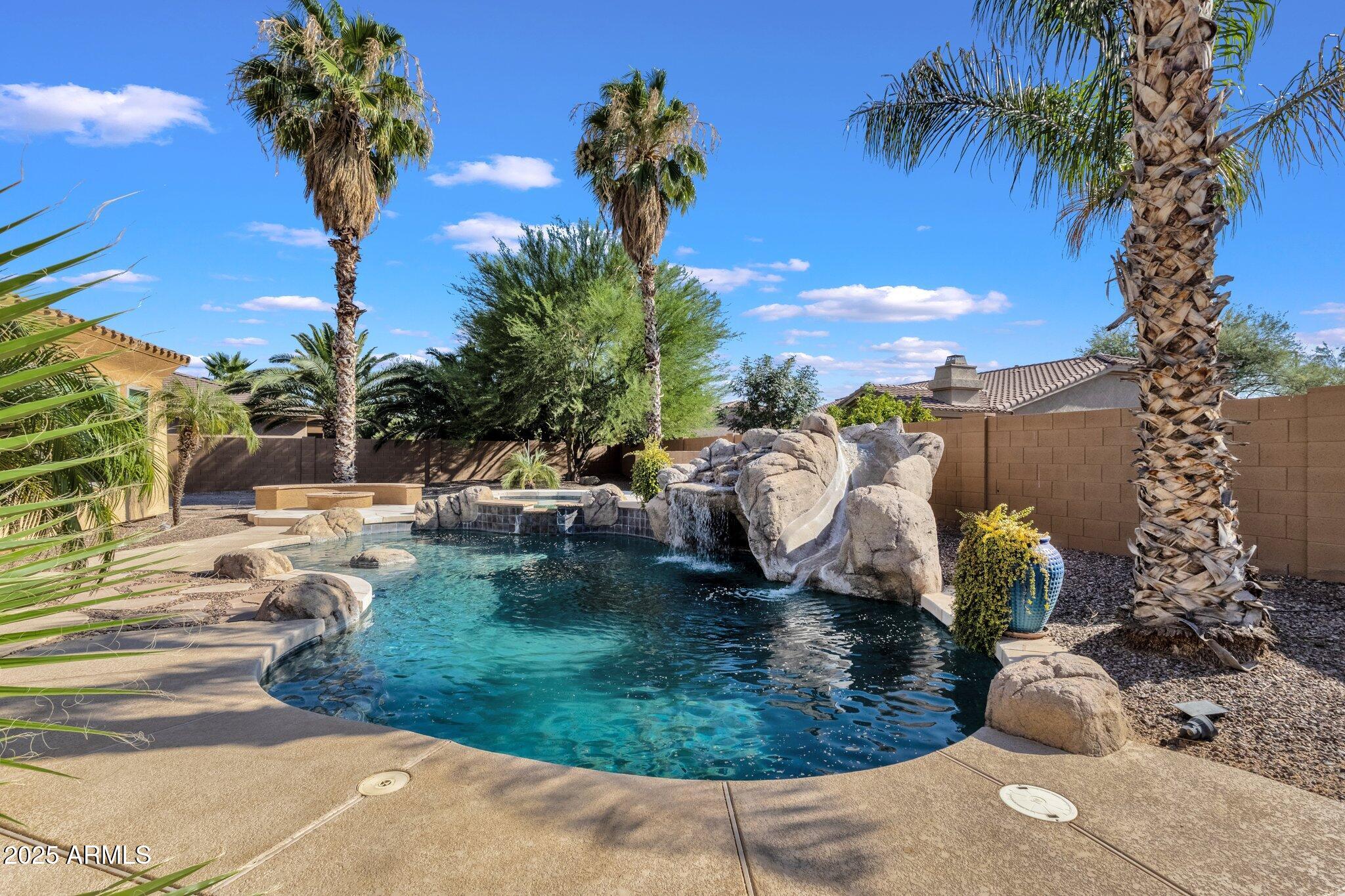 4204 S WINTER Lane