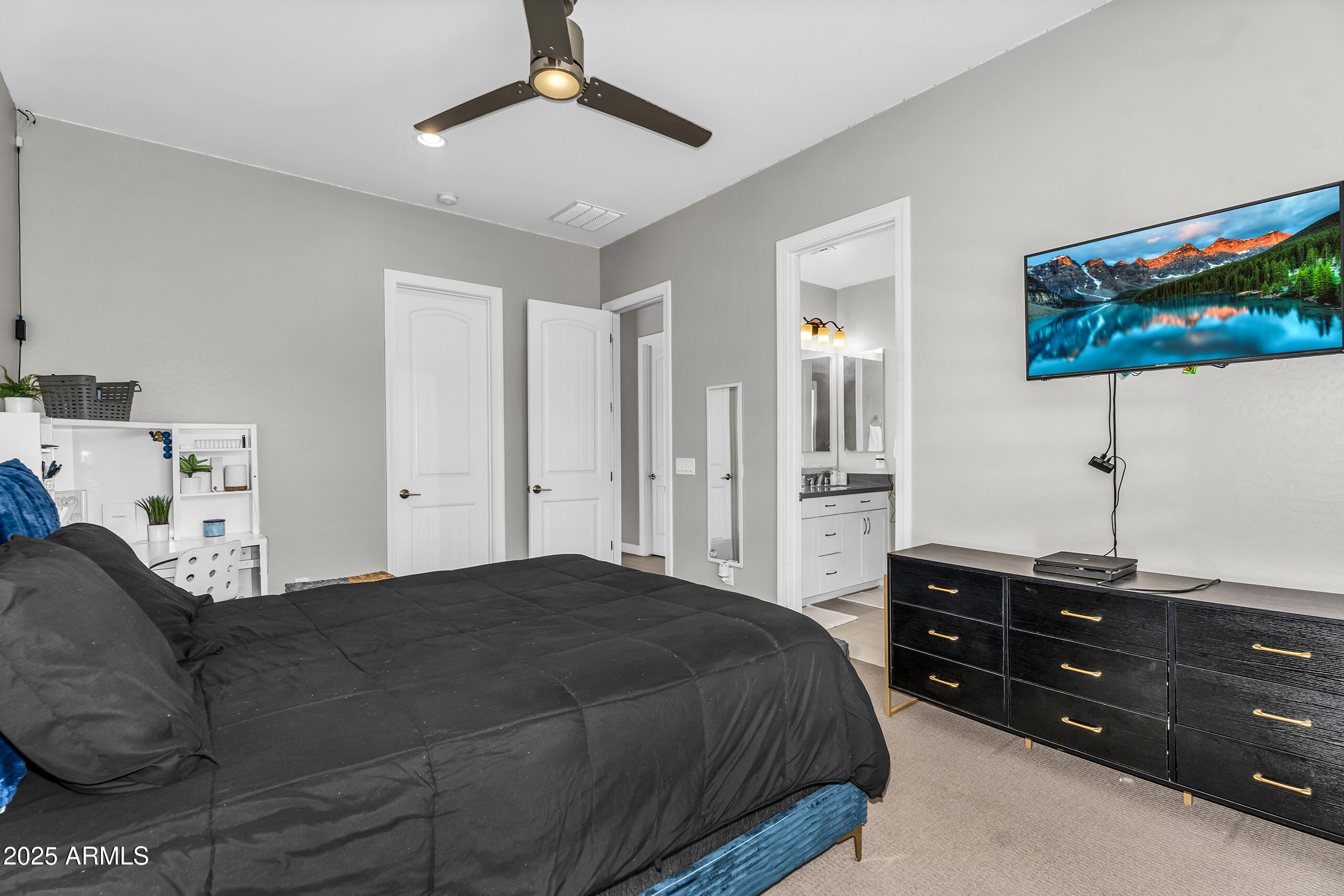 21415 S 223RD Place