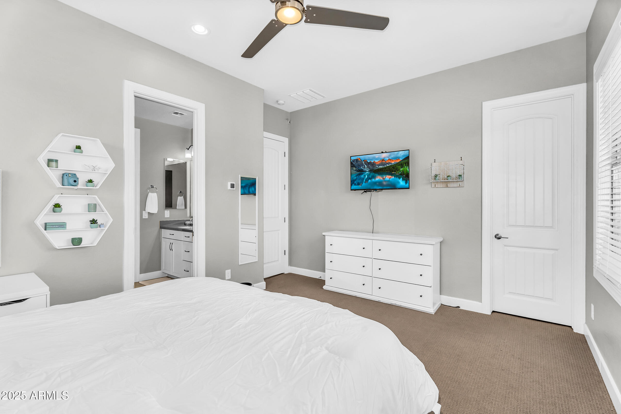 21415 S 223RD Place