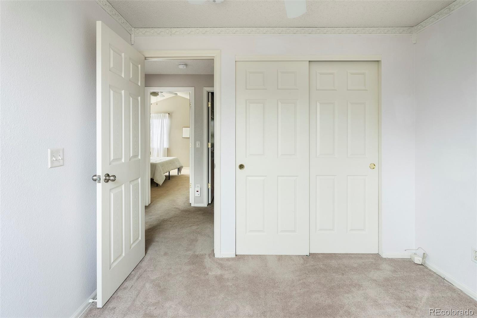 5276 S Netherland Way