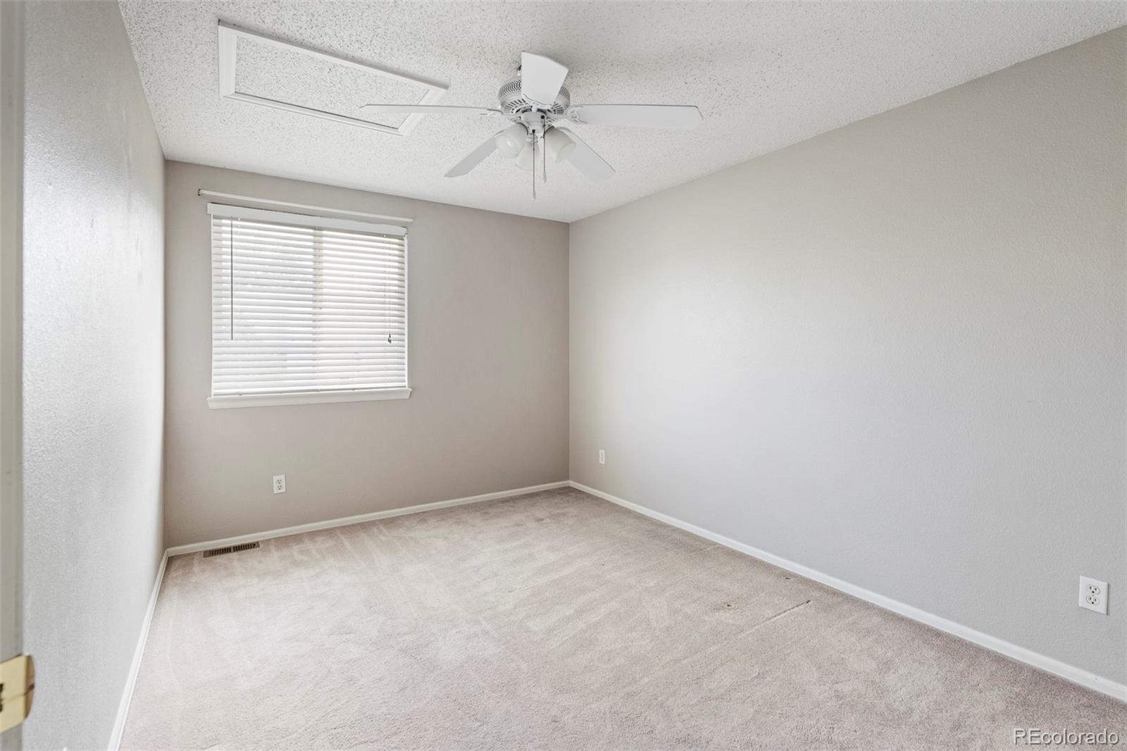 5276 S Netherland Way