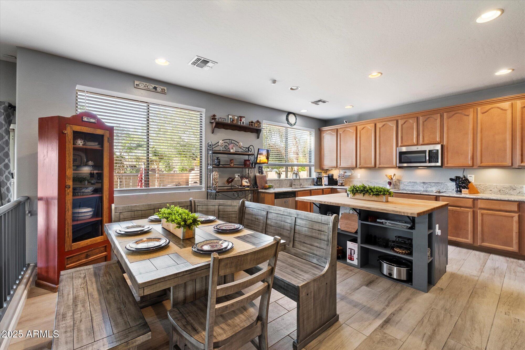 10526 E LOMITA Avenue