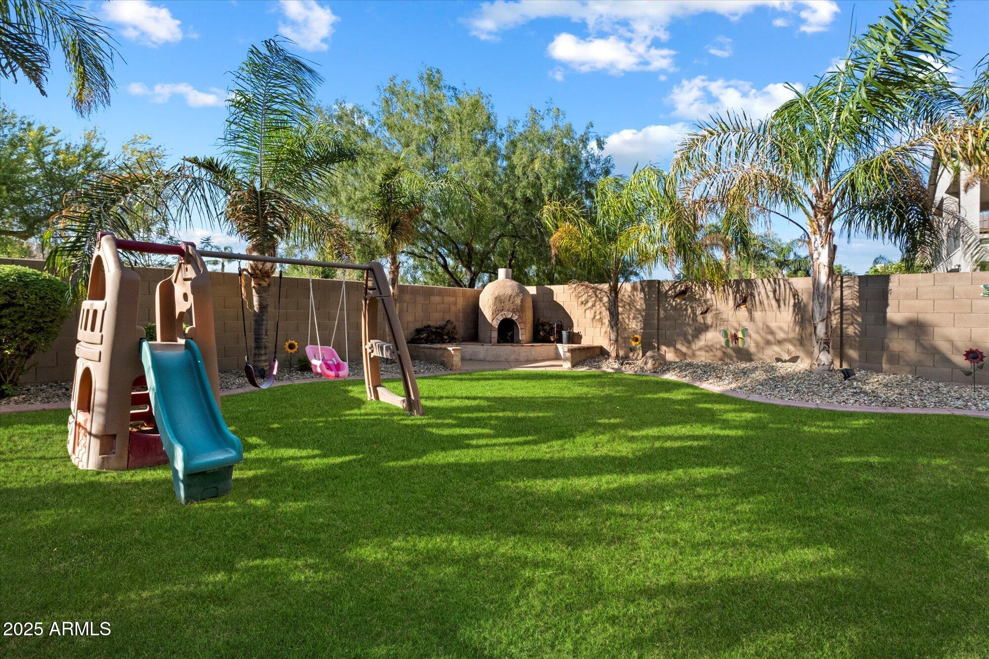 10526 E LOMITA Avenue