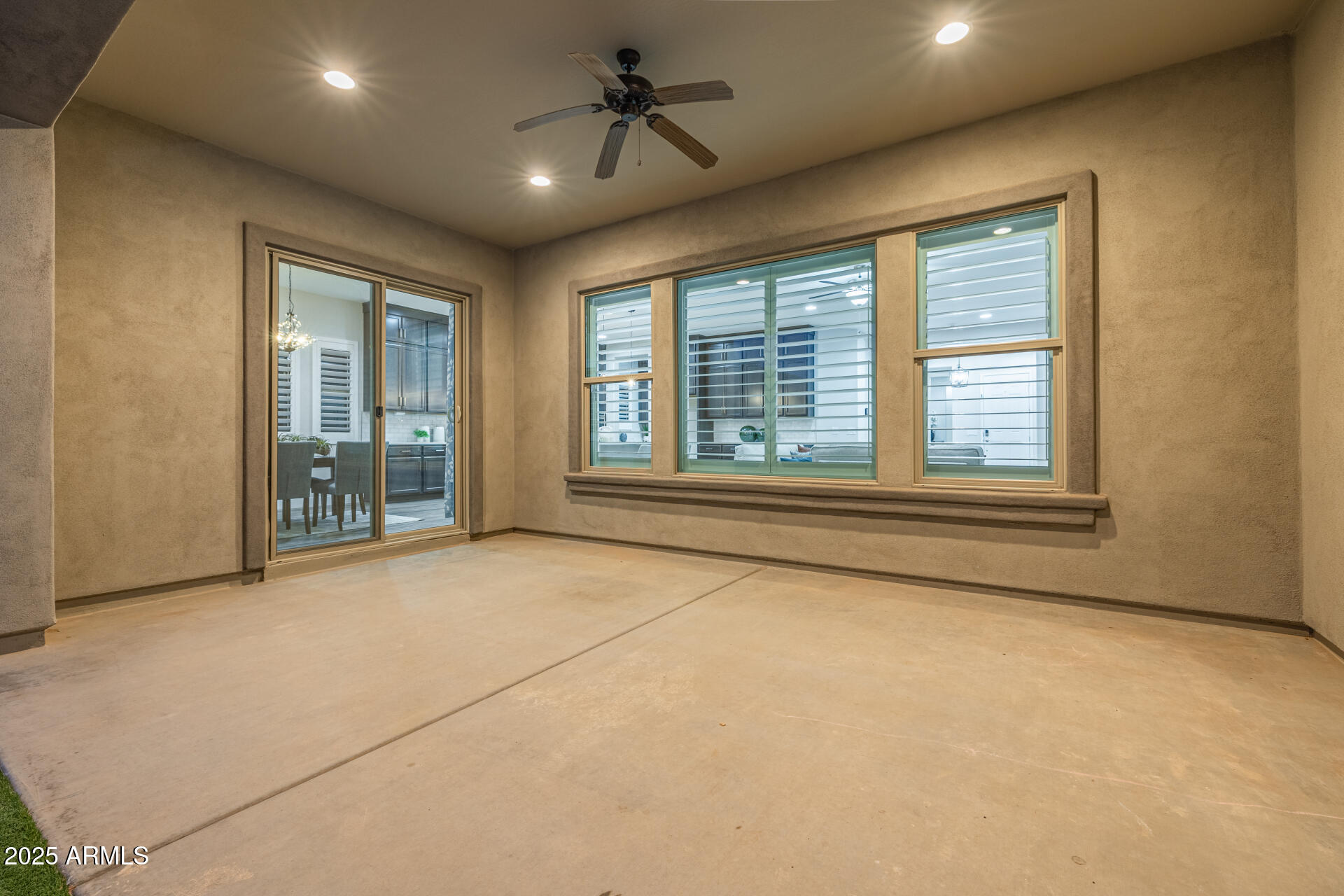 9809 E STROBE Avenue