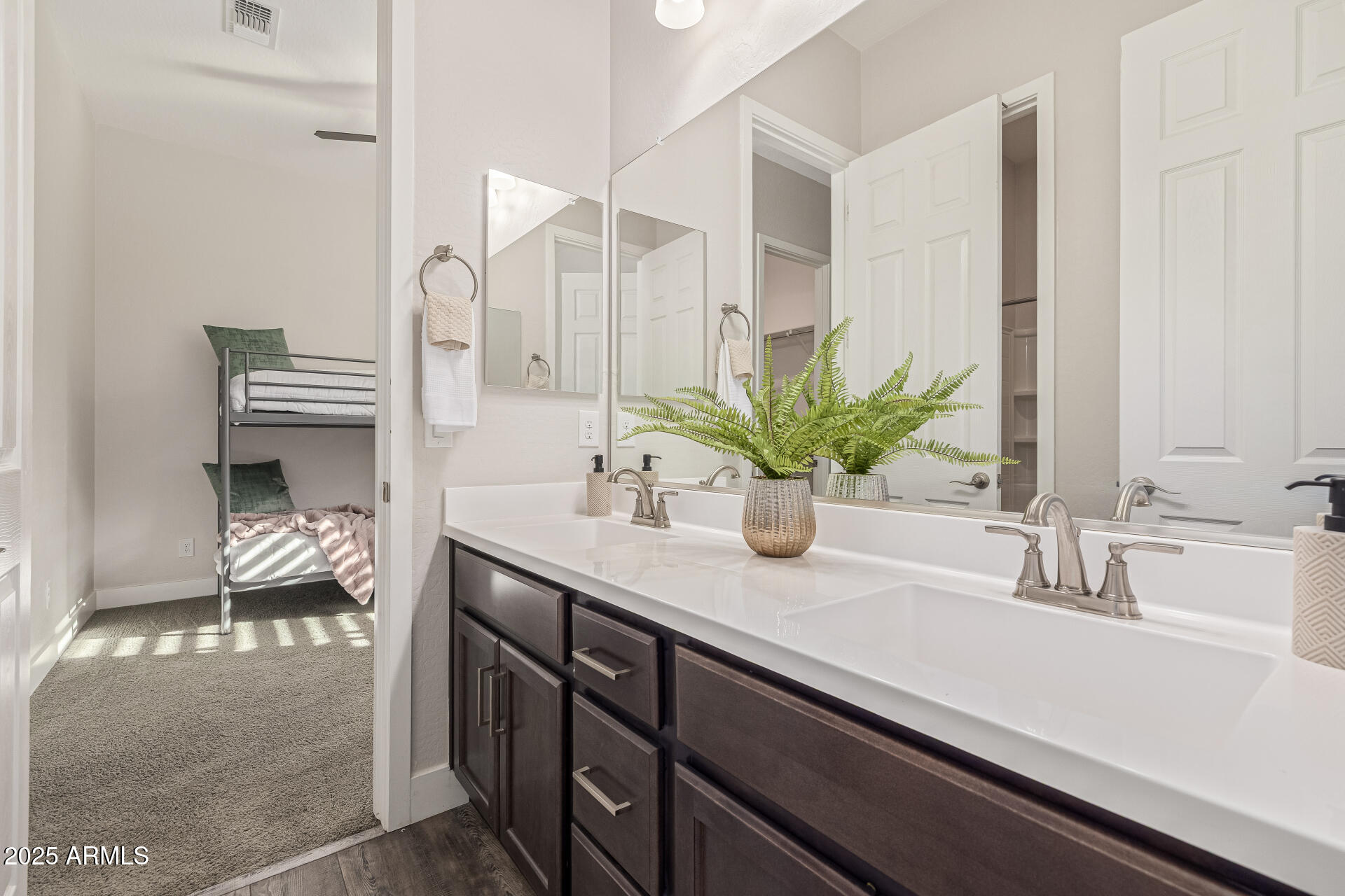 9809 E STROBE Avenue