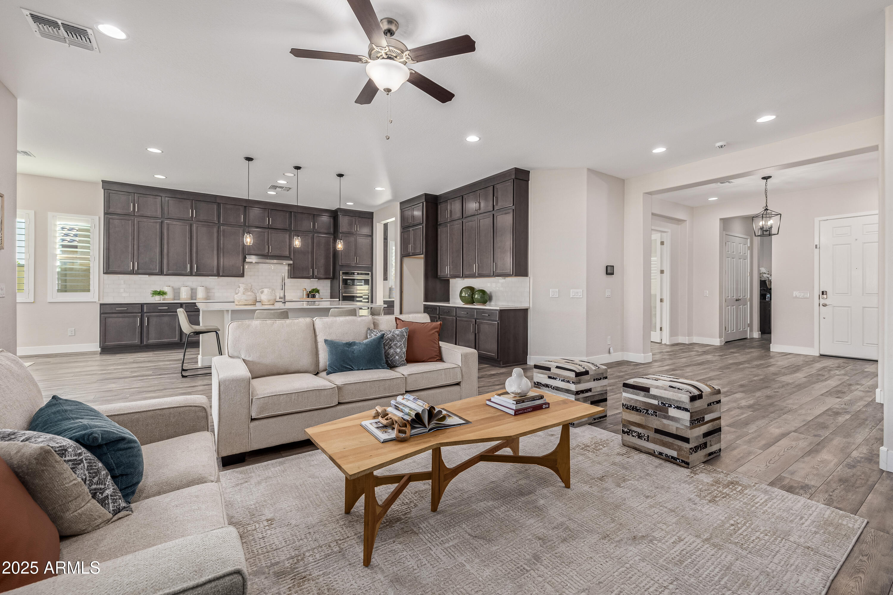 9809 E STROBE Avenue