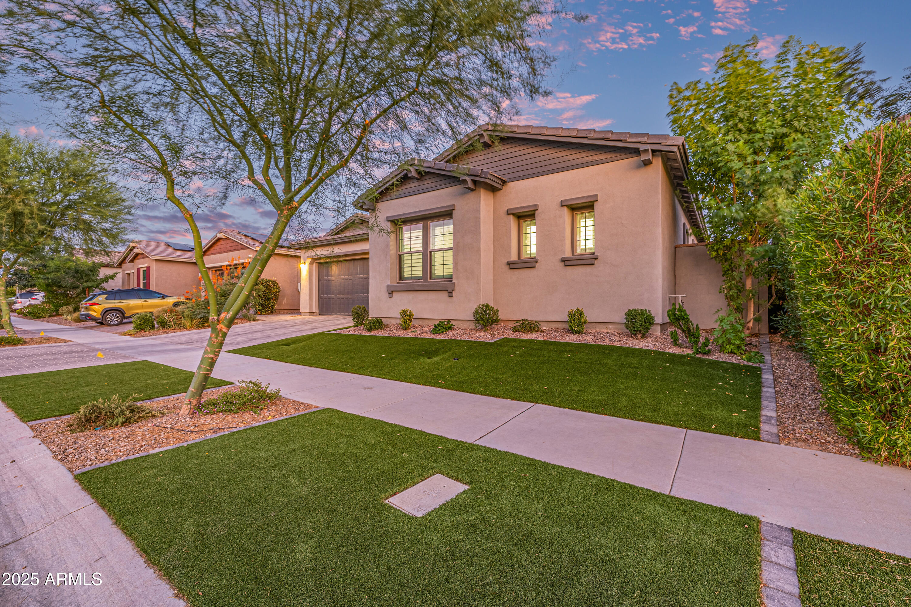 9809 E STROBE Avenue