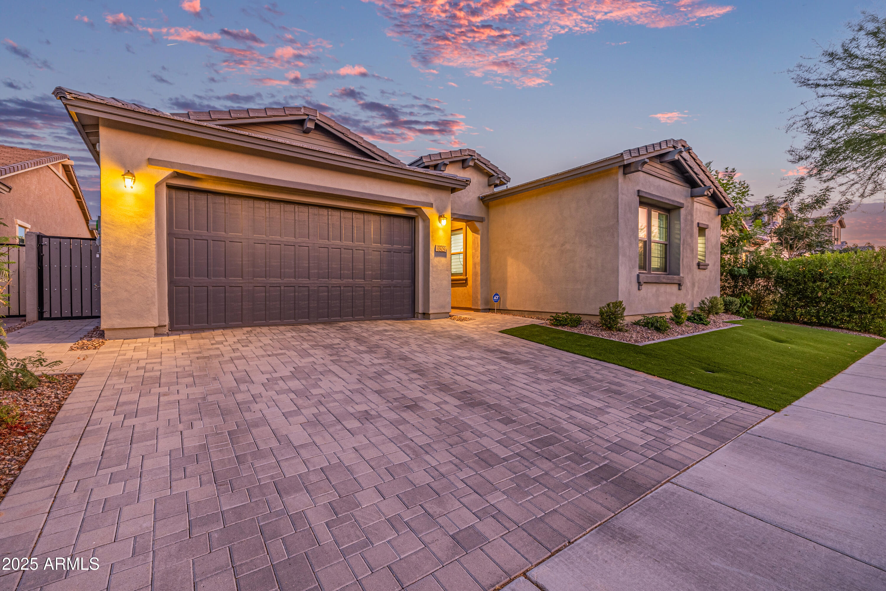 9809 E STROBE Avenue