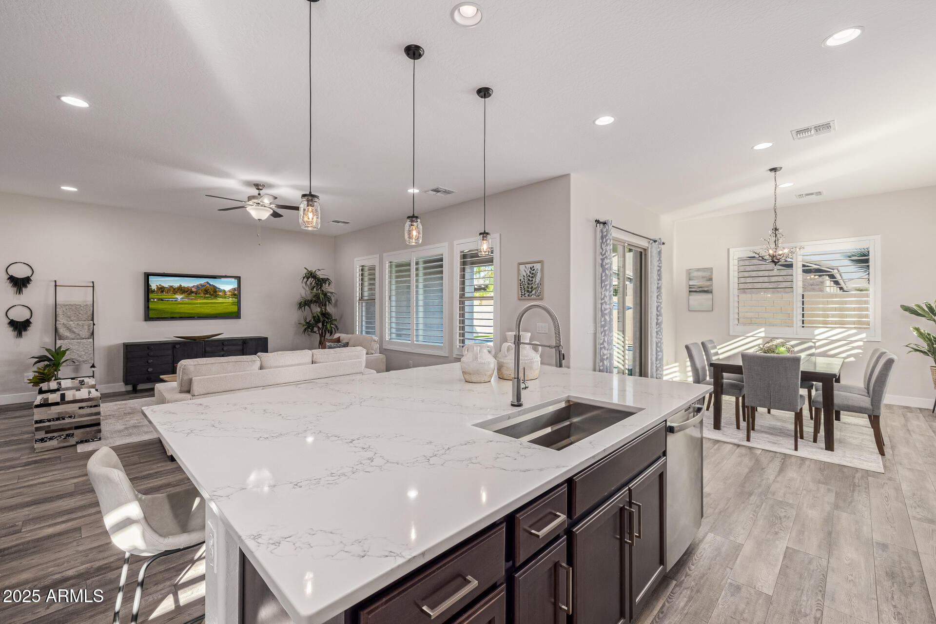 9809 E STROBE Avenue