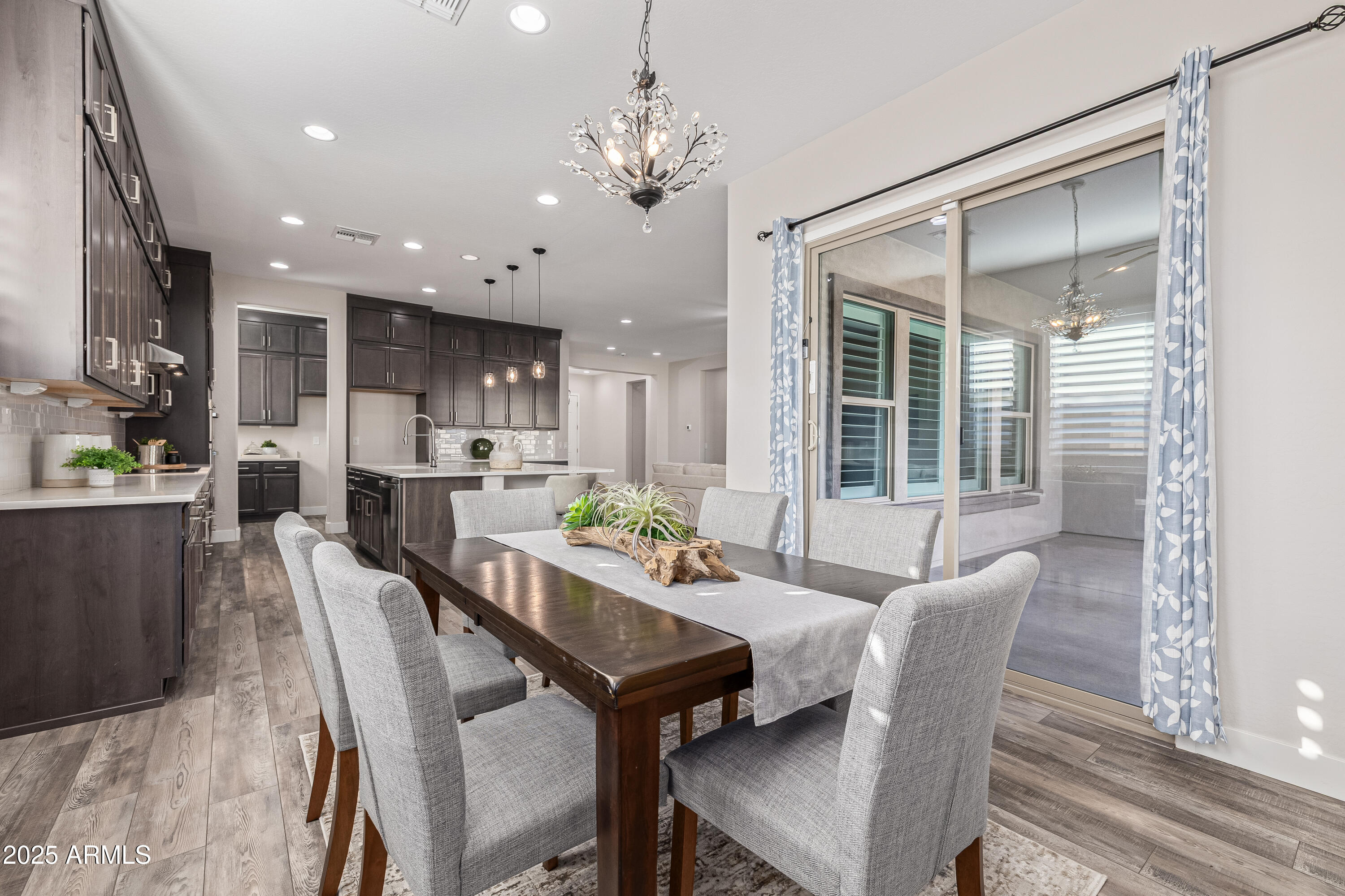 9809 E STROBE Avenue