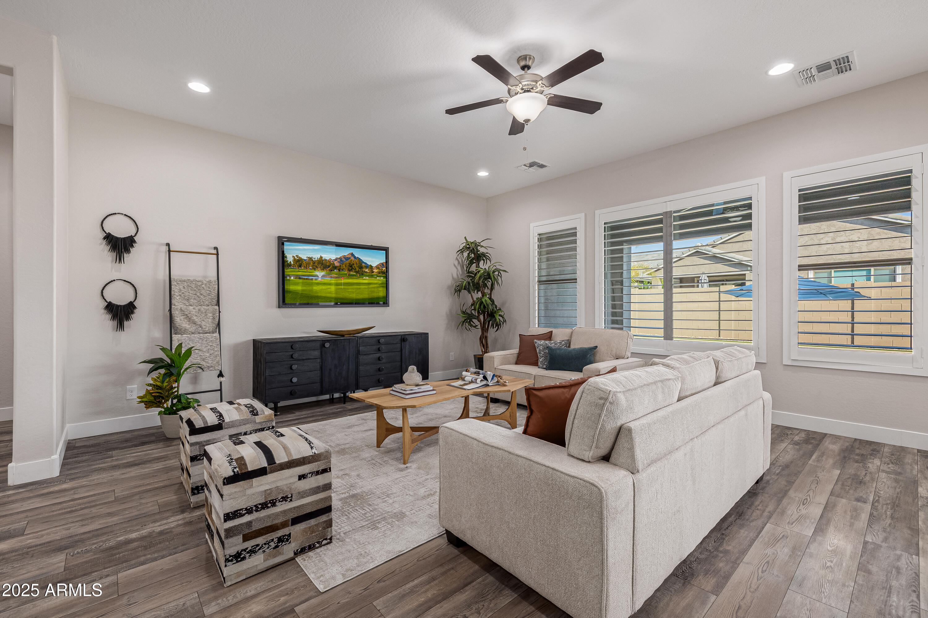 9809 E STROBE Avenue