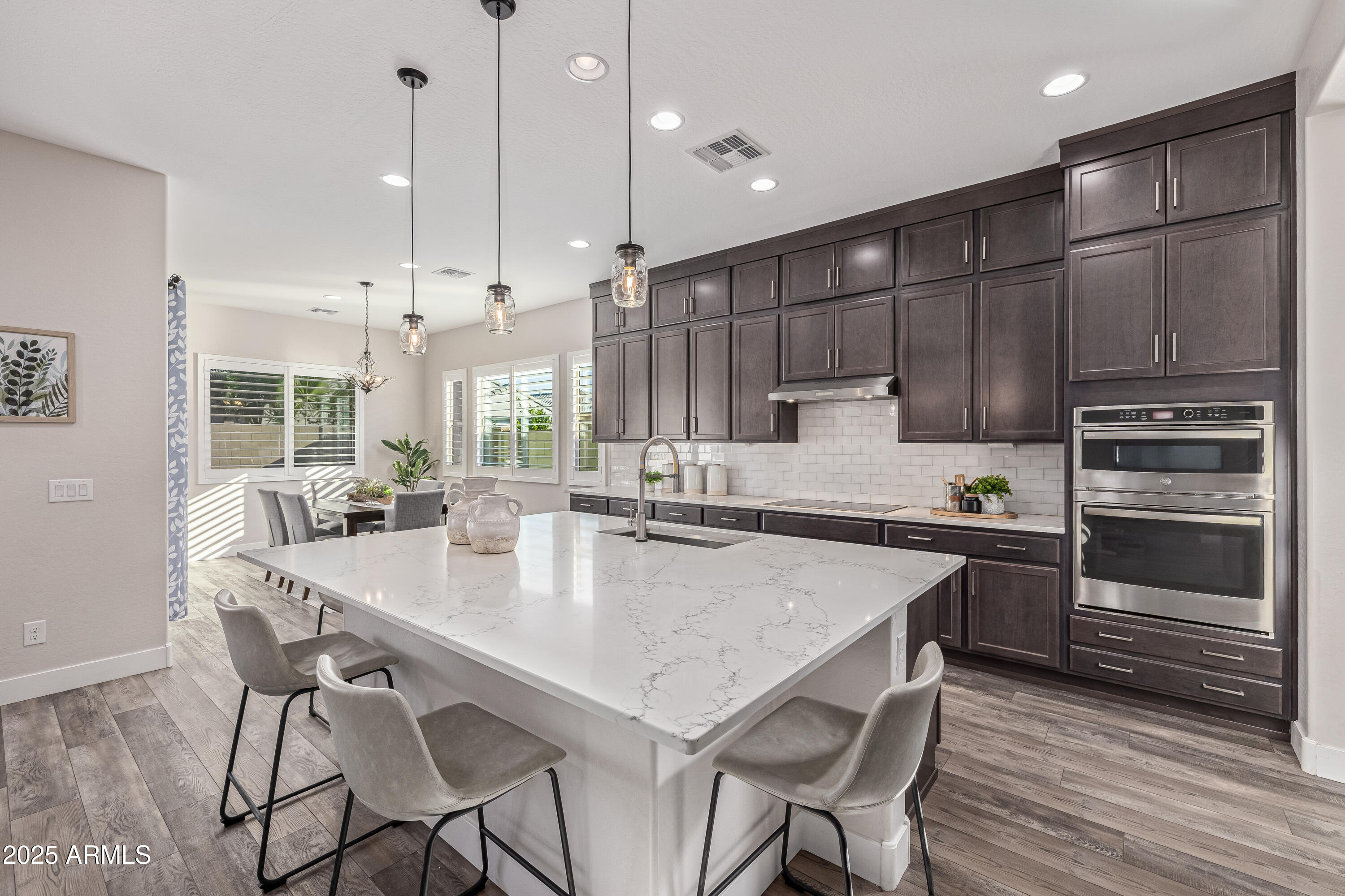 9809 E STROBE Avenue