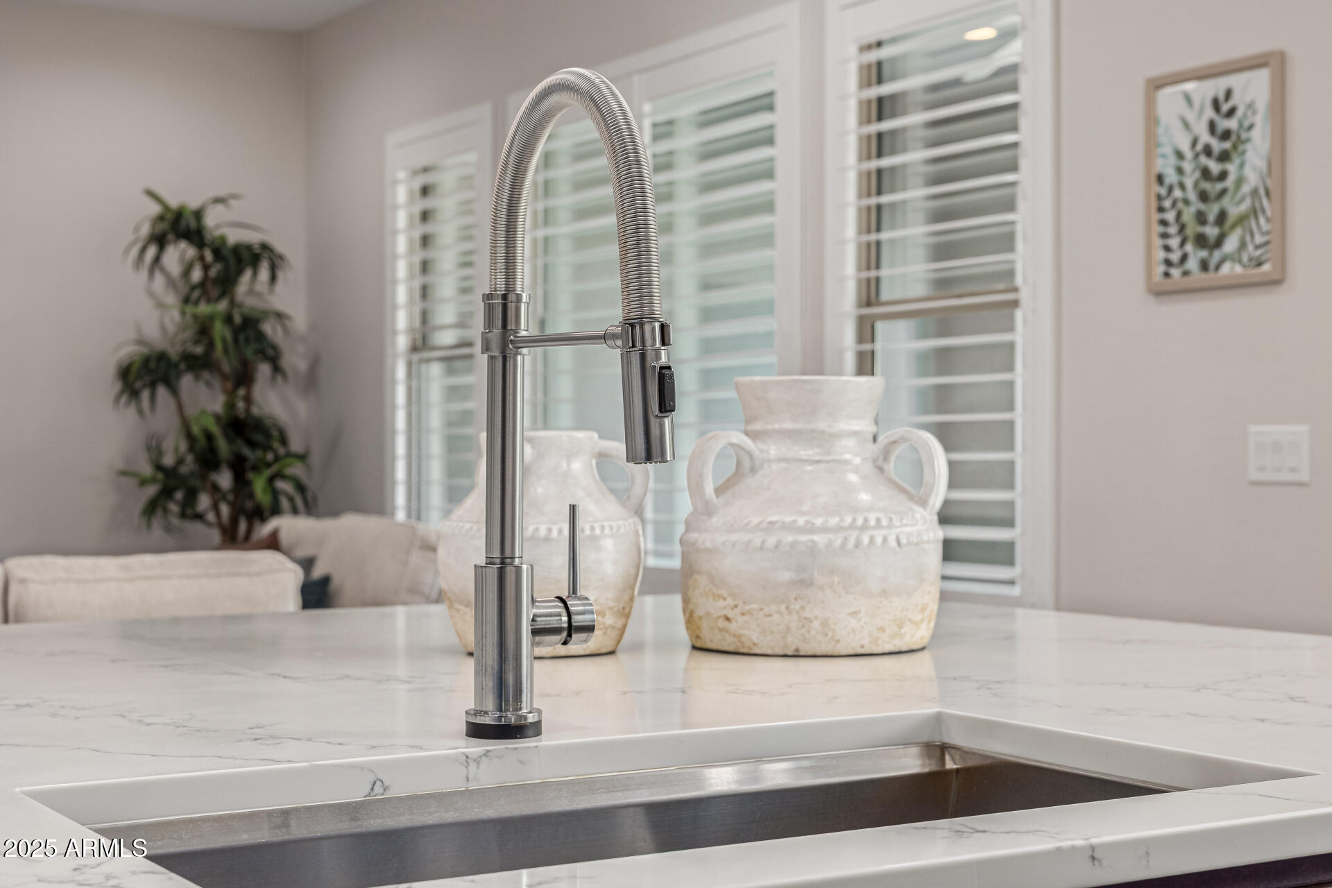 9809 E STROBE Avenue