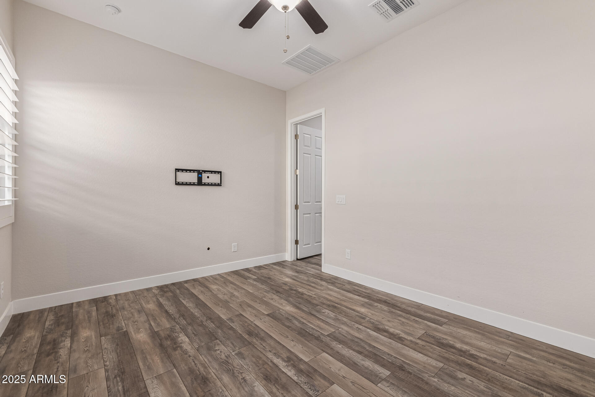 9809 E STROBE Avenue