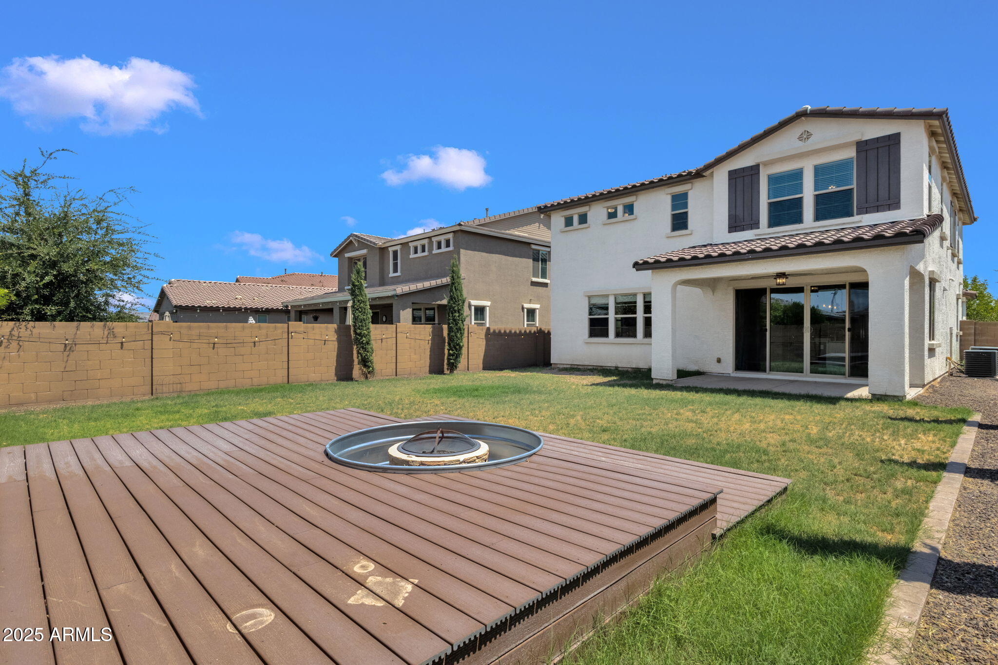 21524 S 225 Way
