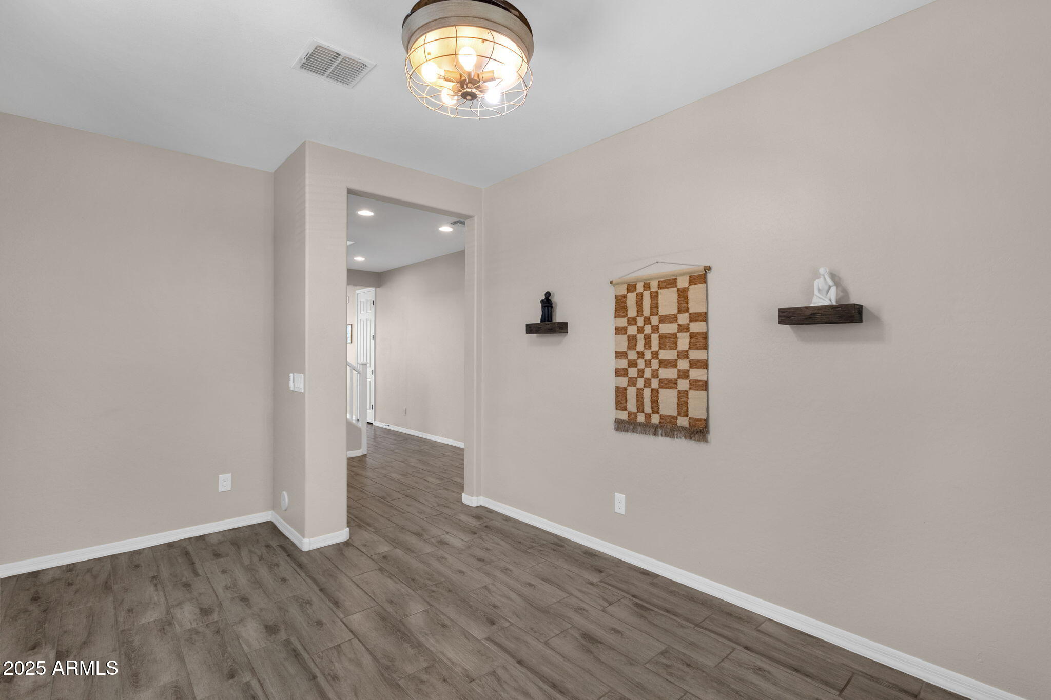 21524 S 225 Way