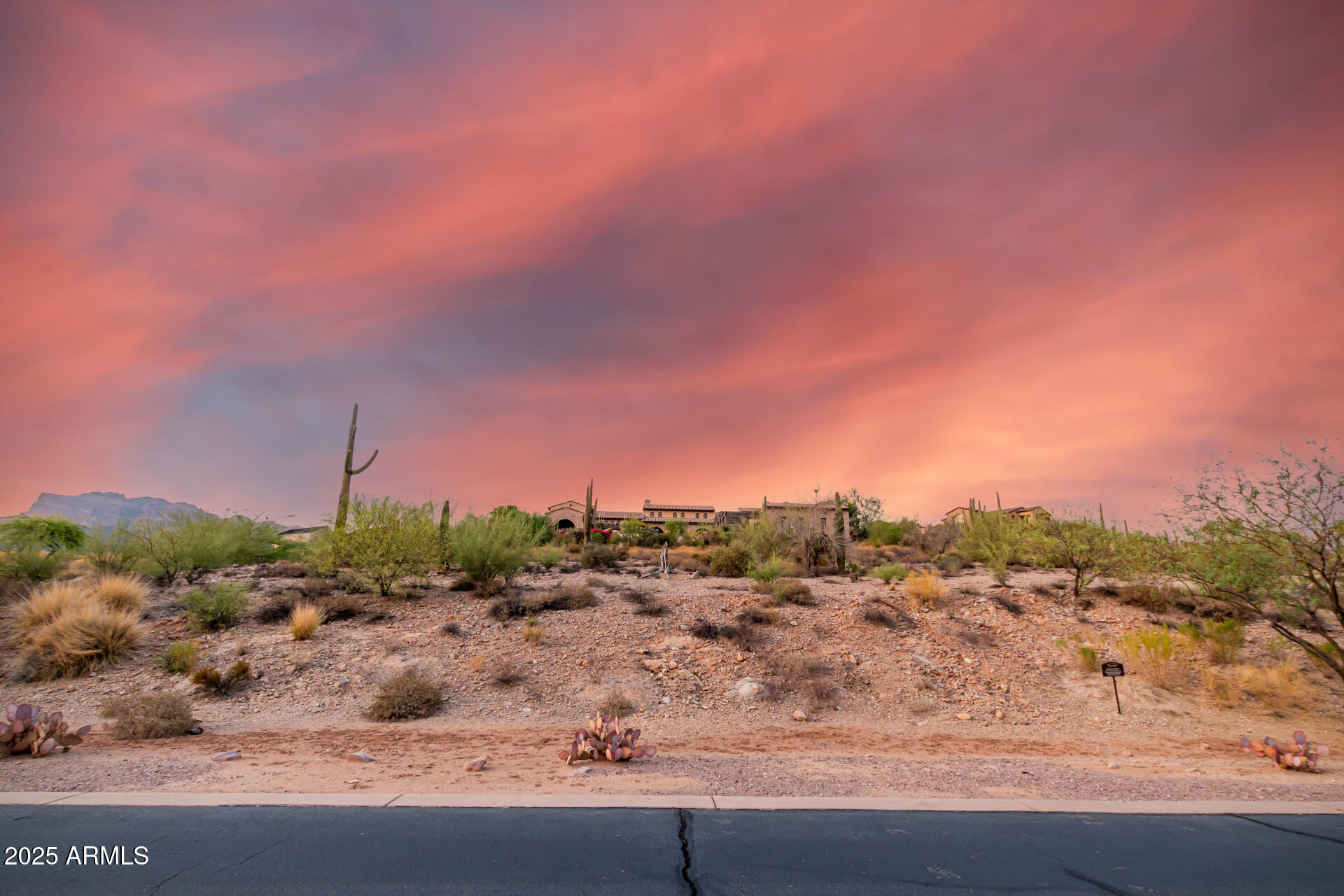 9160 E SUPERSTITION MOUNTAIN Drive 21
