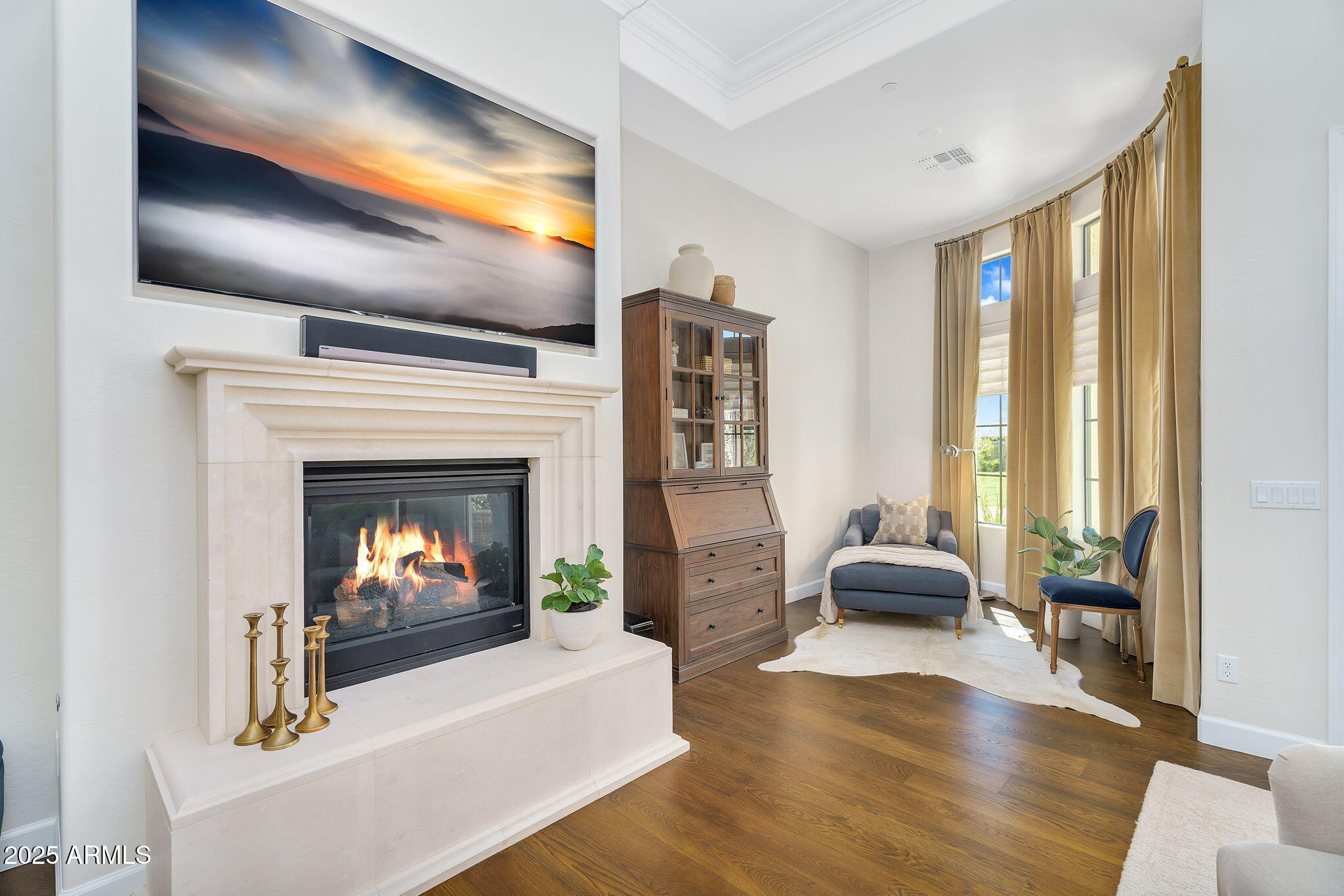 4037 E MINTON Circle