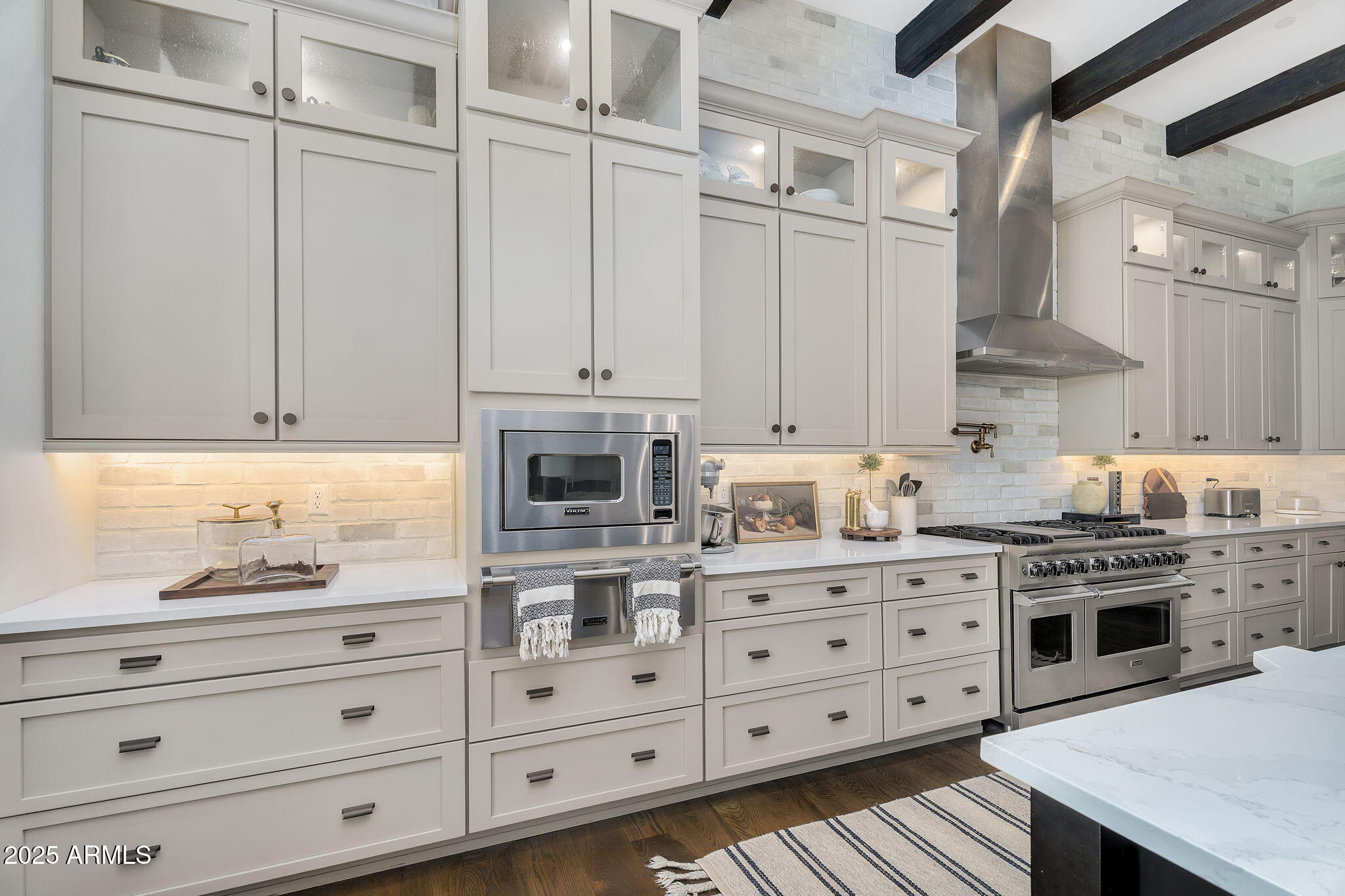 4037 E MINTON Circle