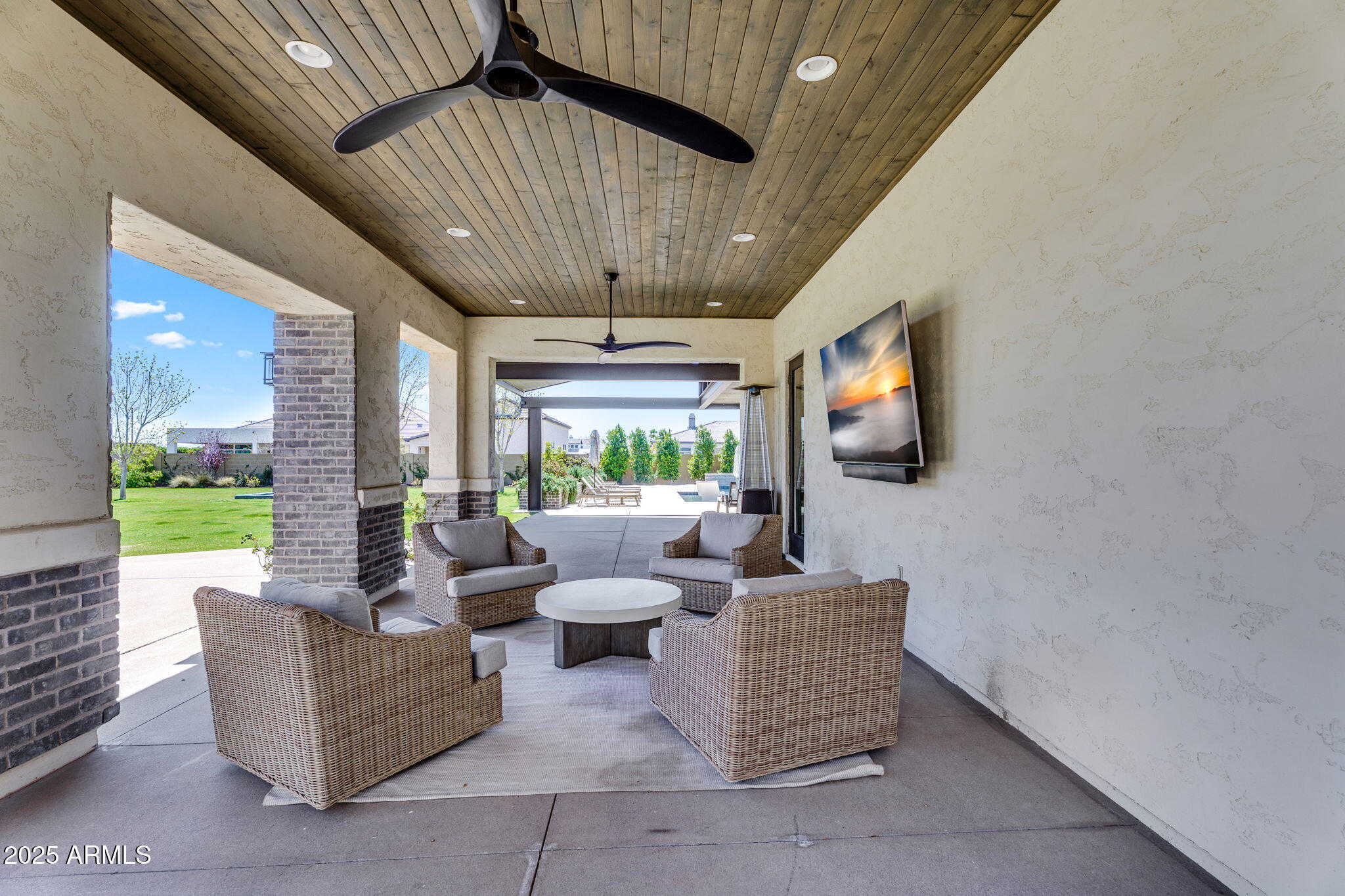 4037 E MINTON Circle