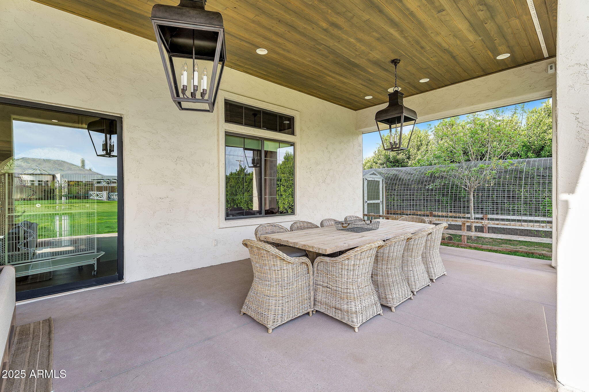 4037 E MINTON Circle