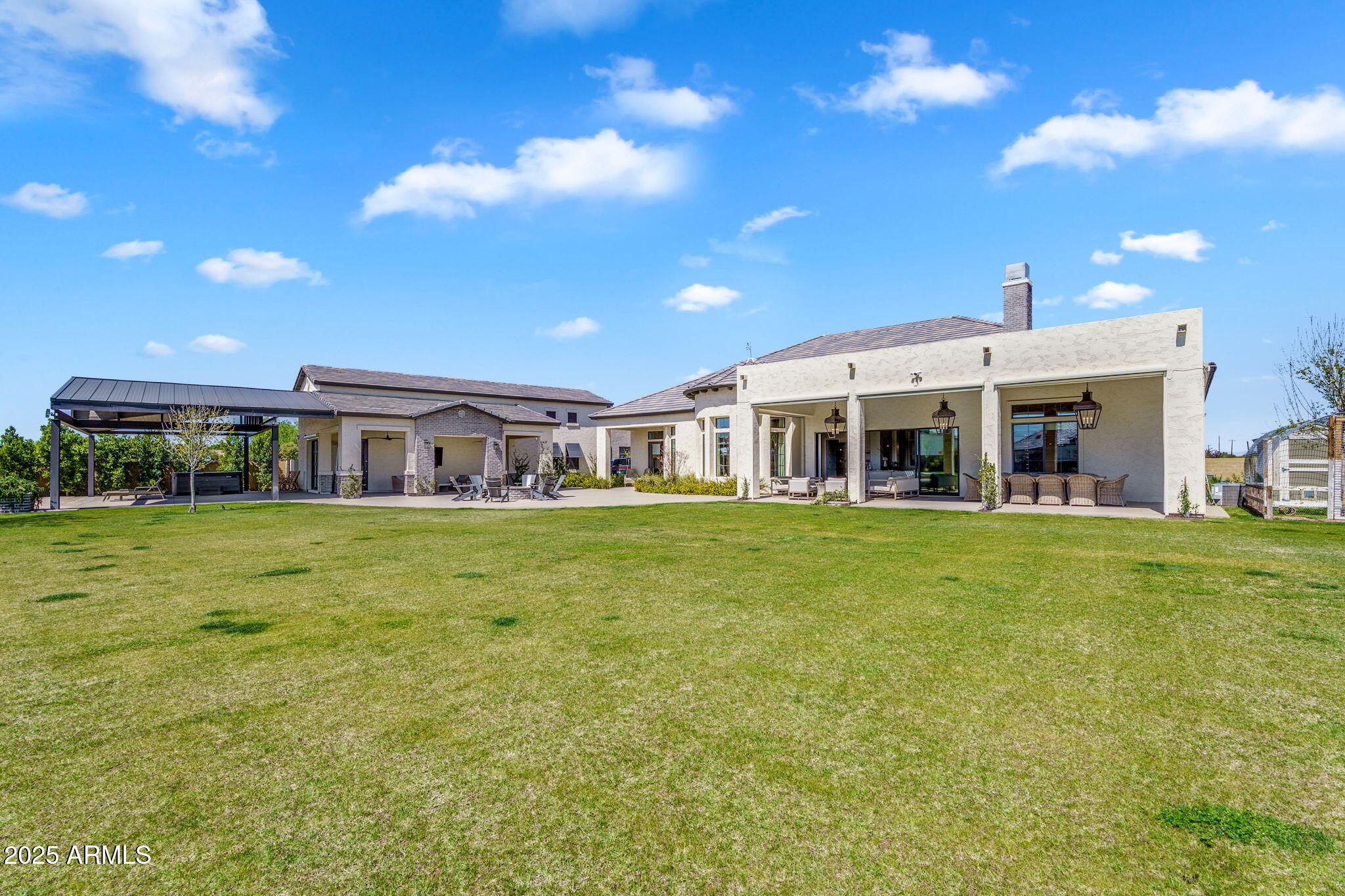 4037 E MINTON Circle