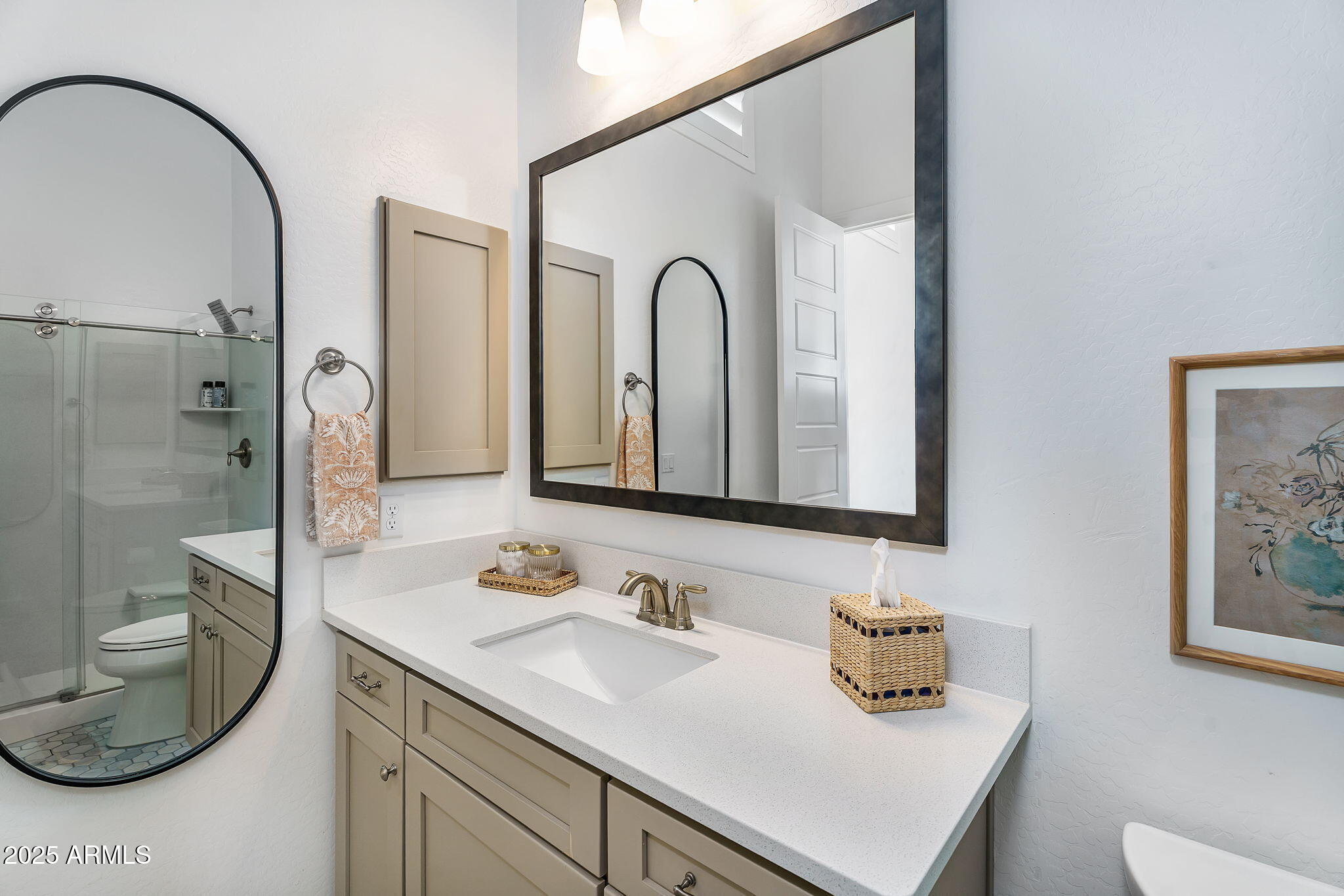 4037 E MINTON Circle