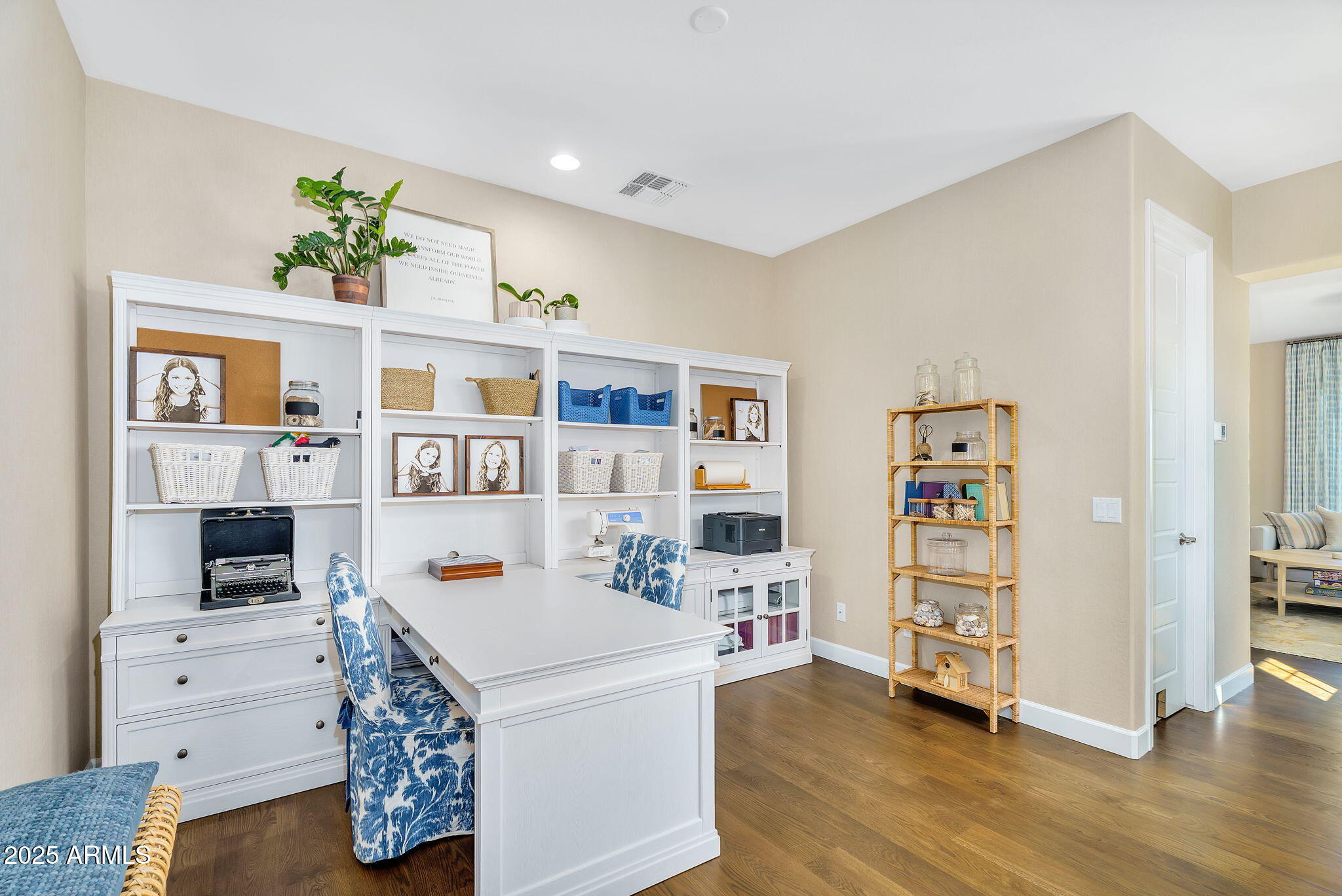 4037 E MINTON Circle