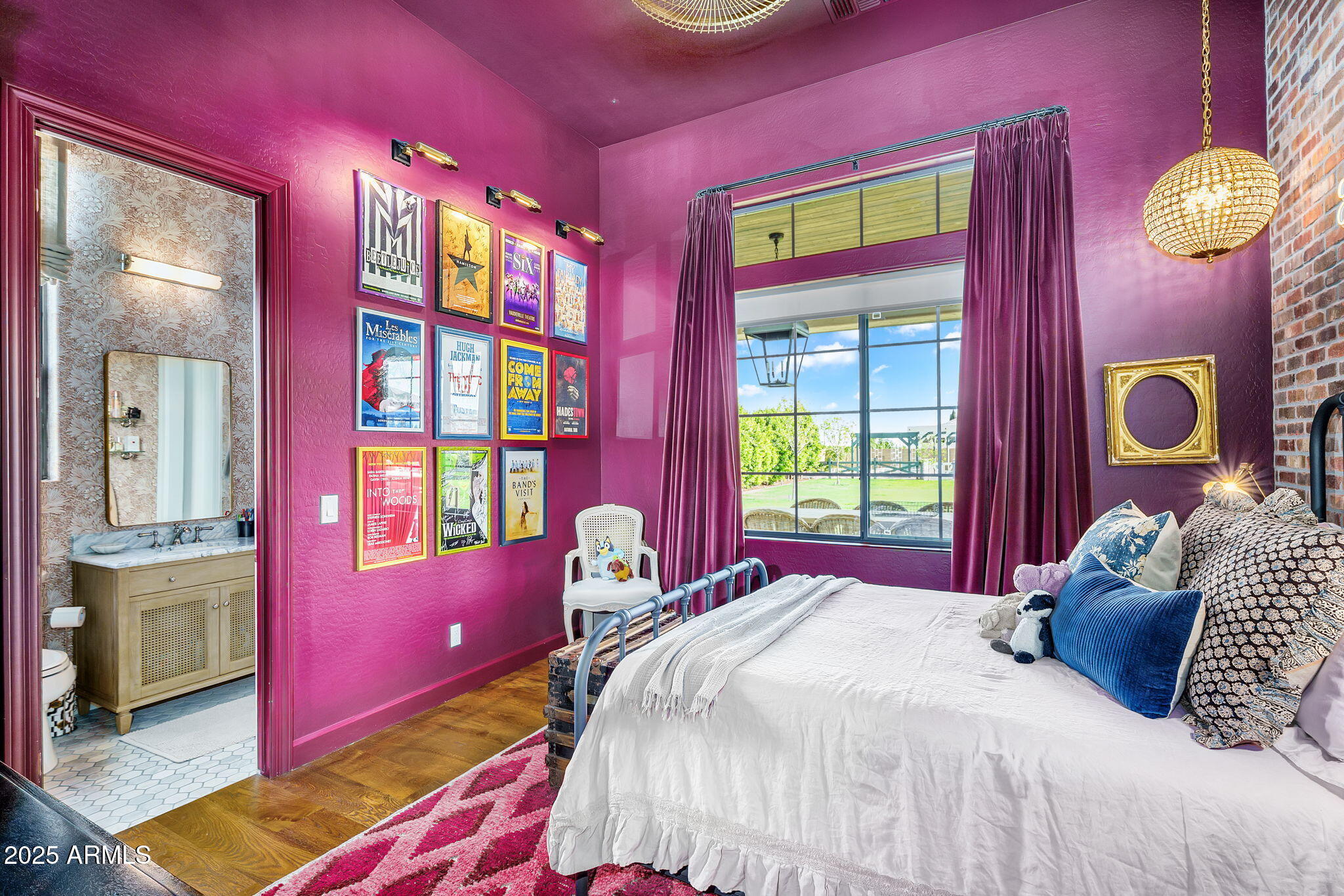 4037 E MINTON Circle