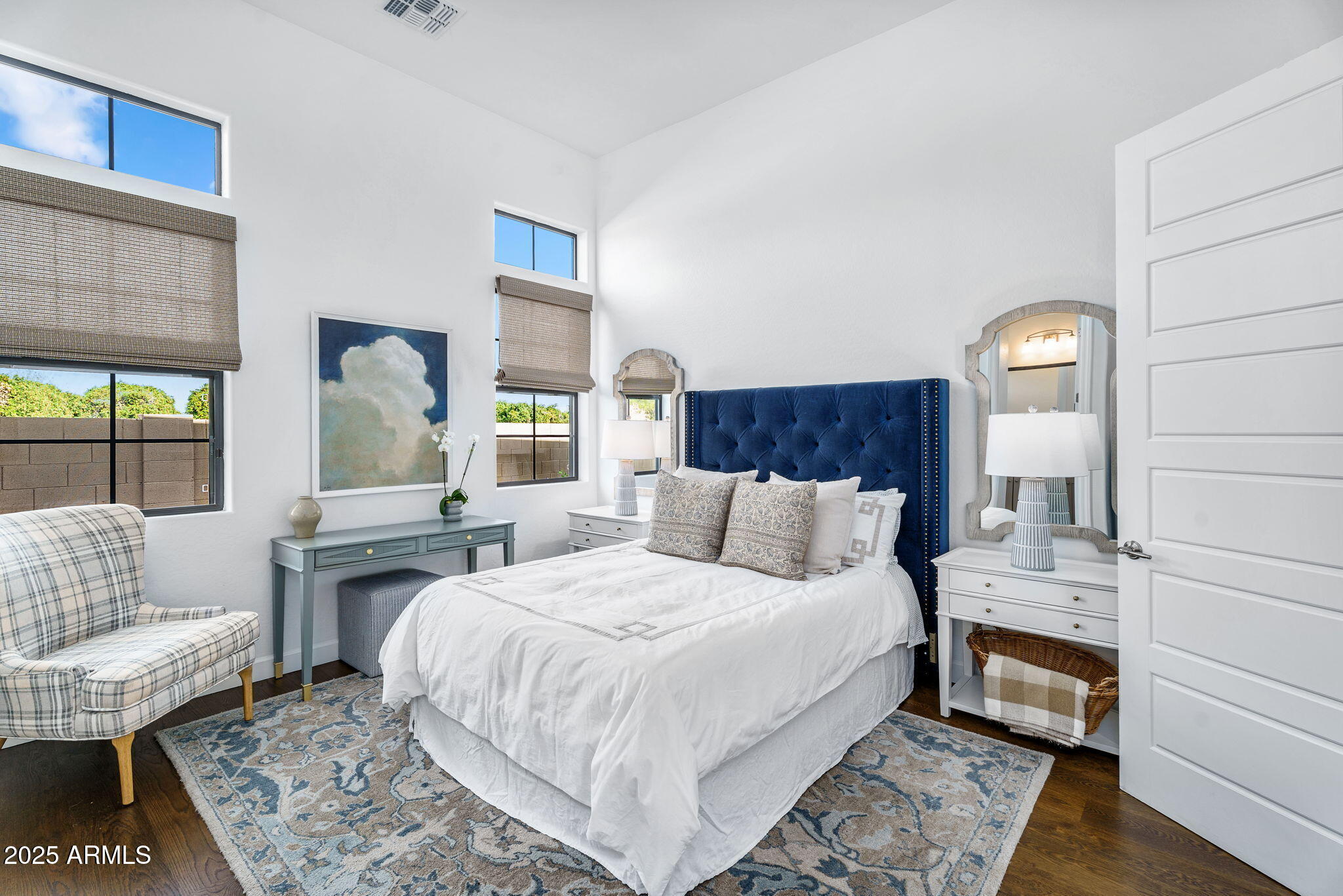 4037 E MINTON Circle