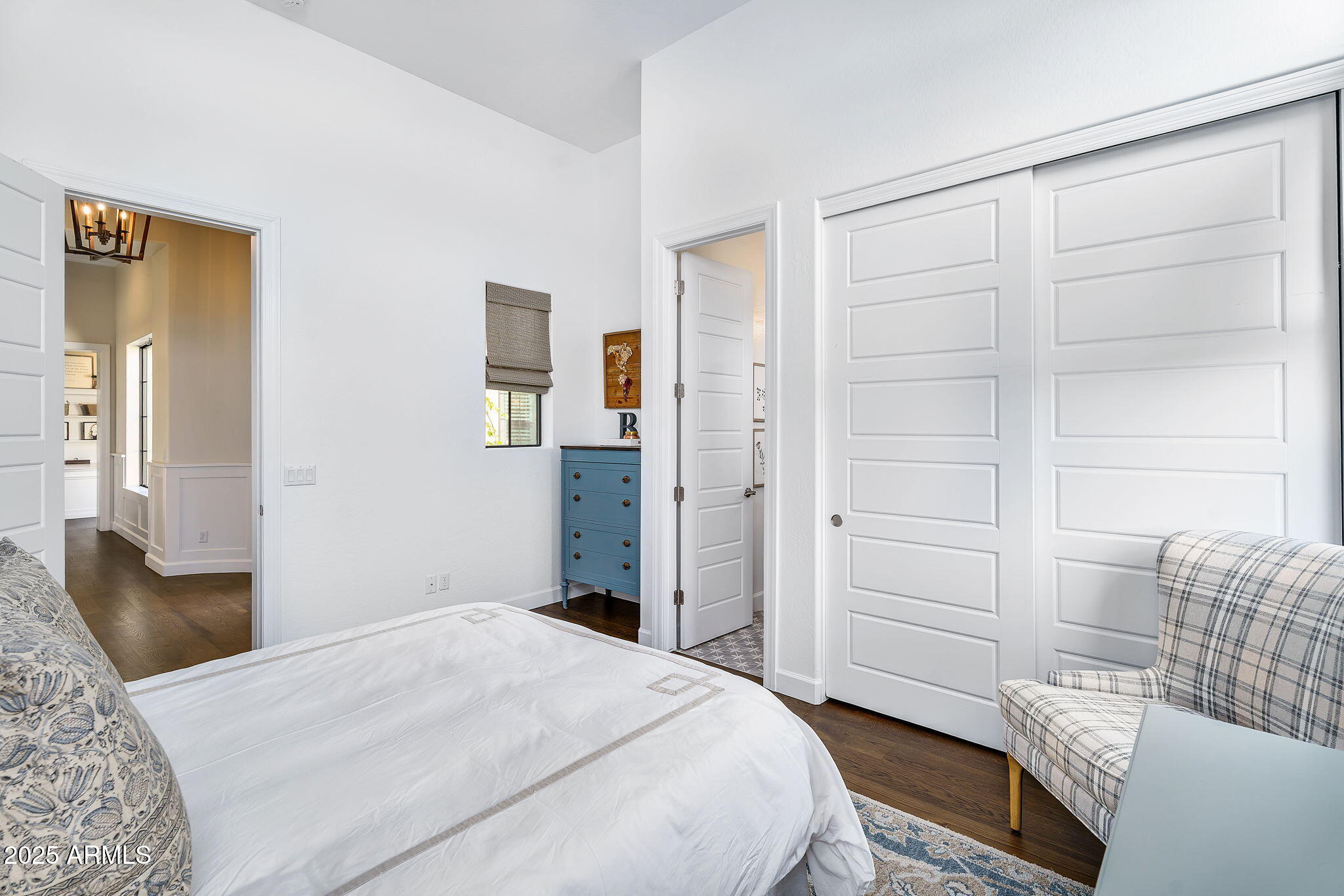 4037 E MINTON Circle