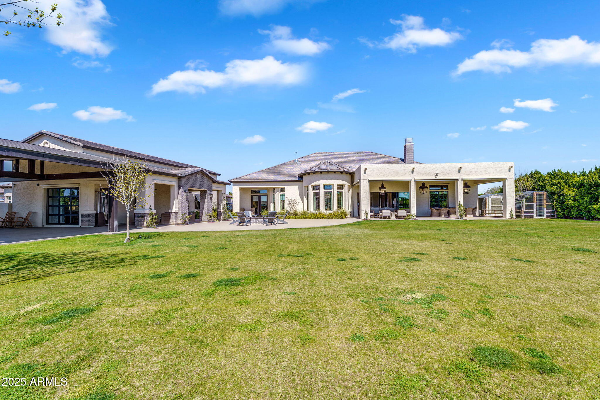 4037 E MINTON Circle