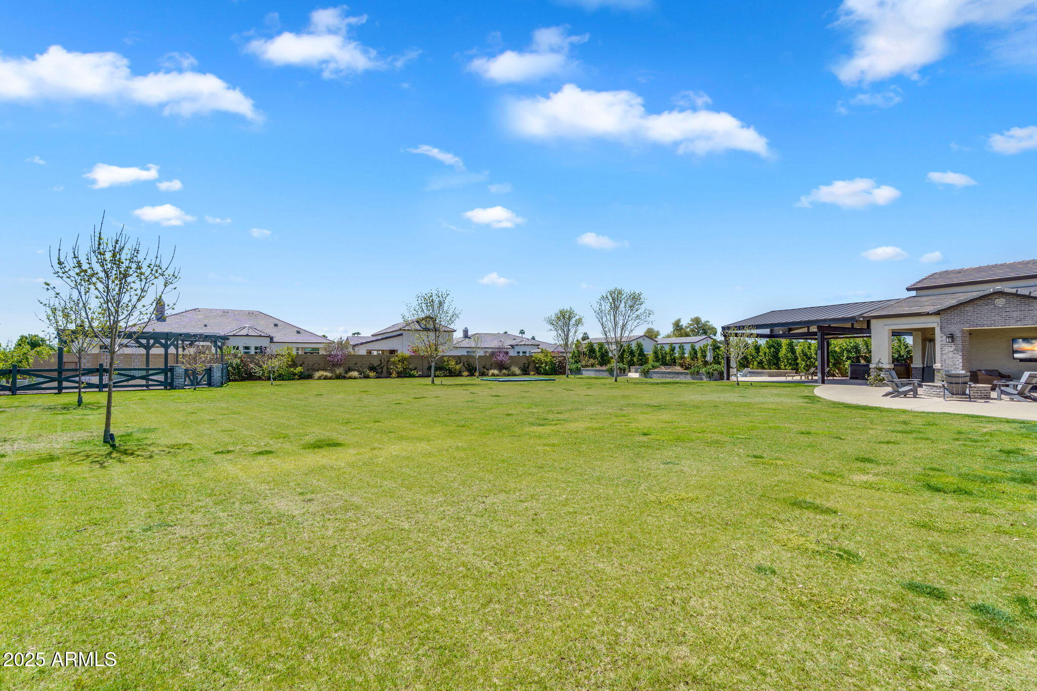 4037 E MINTON Circle