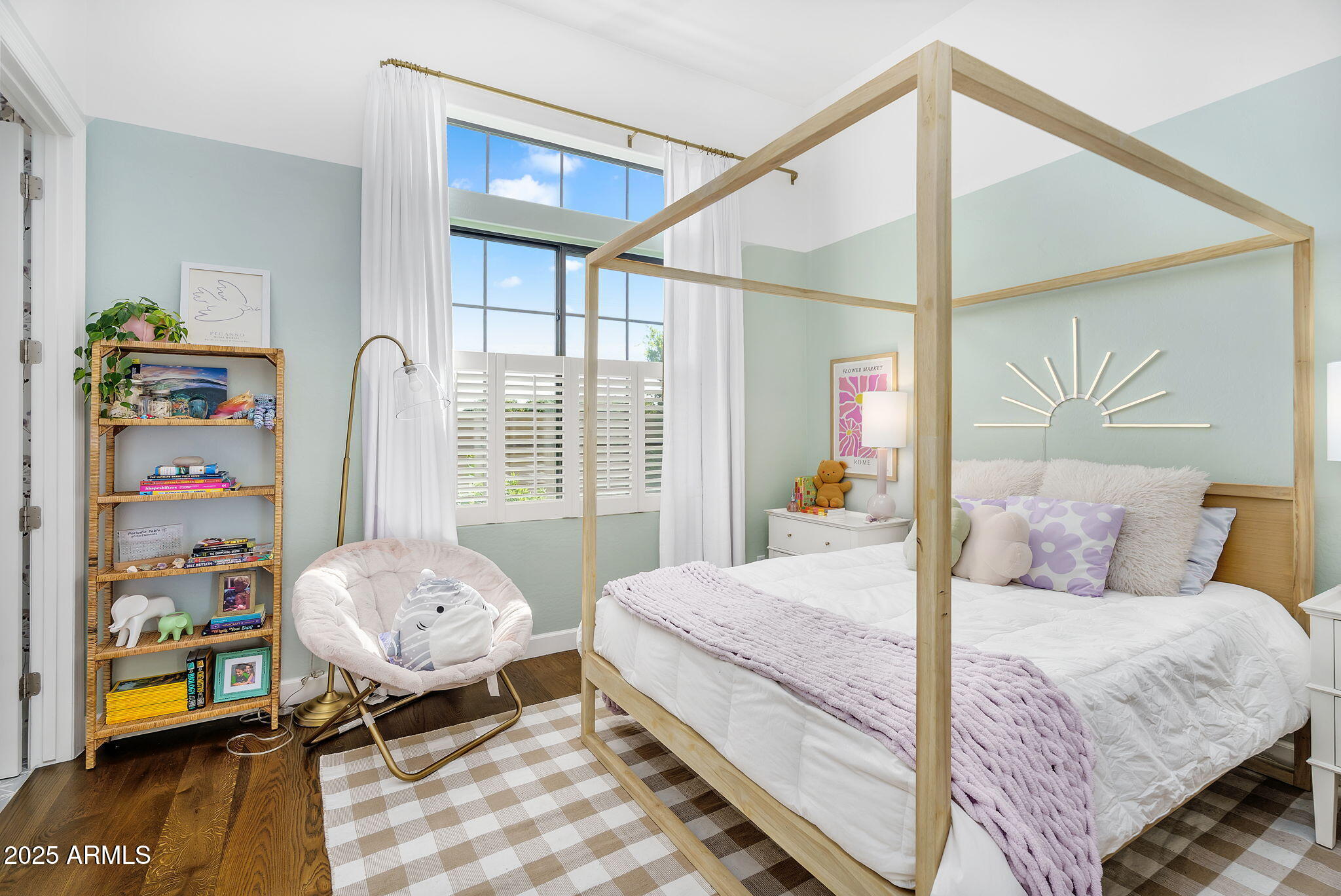 4037 E MINTON Circle