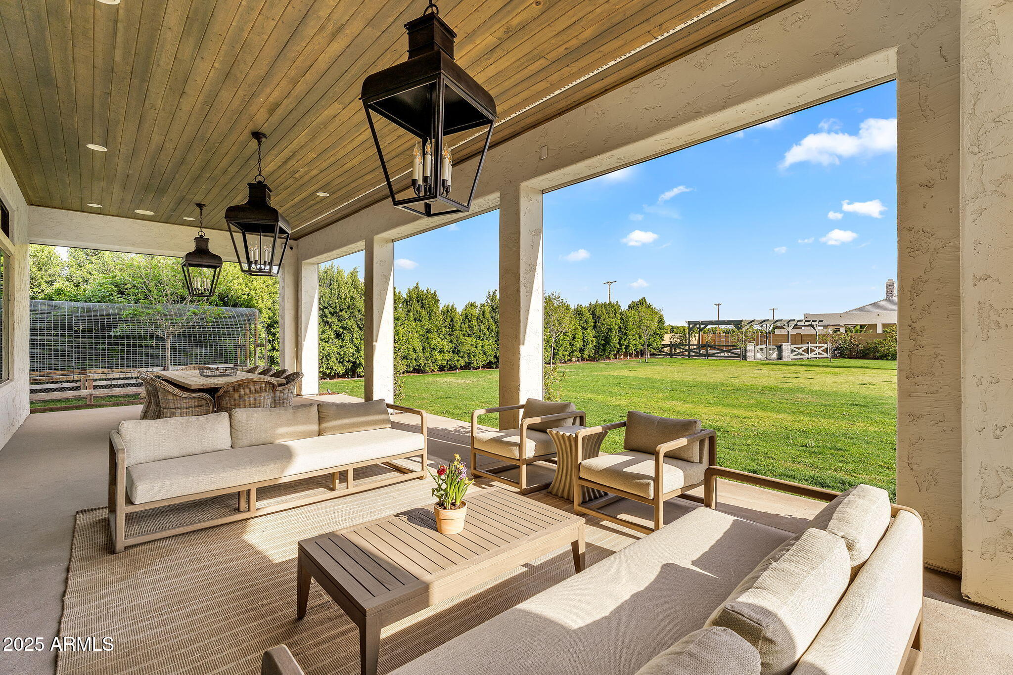 4037 E MINTON Circle